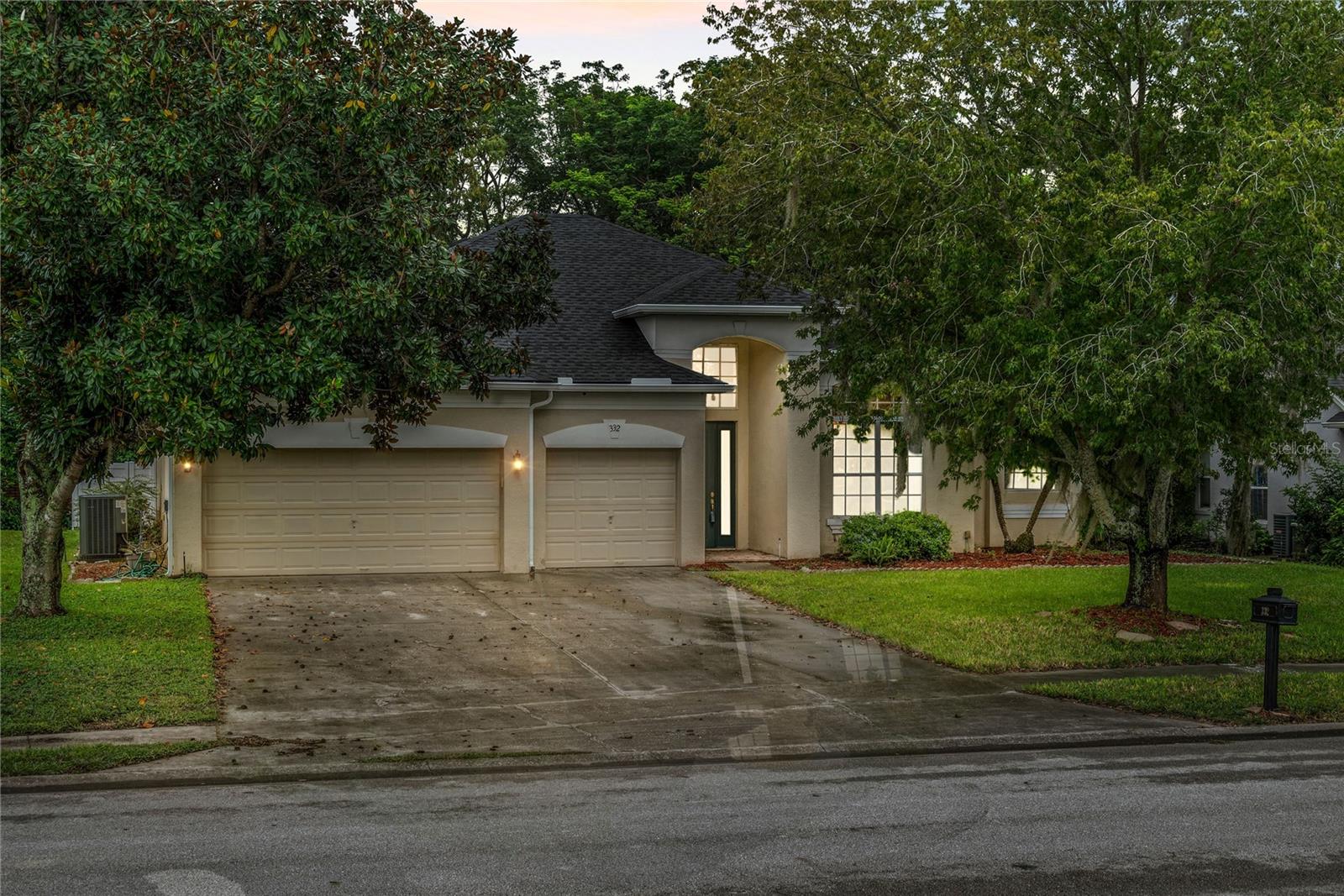 332 LARGOVISTA DR
