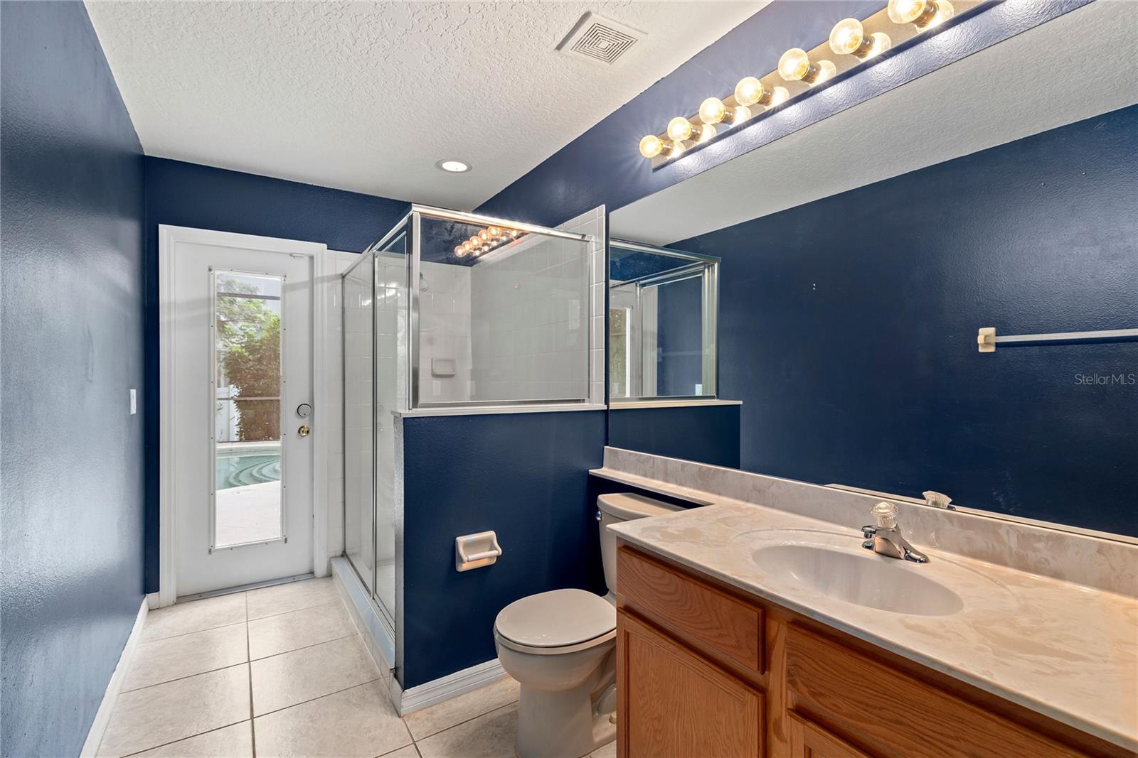 332 LARGOVISTA DR