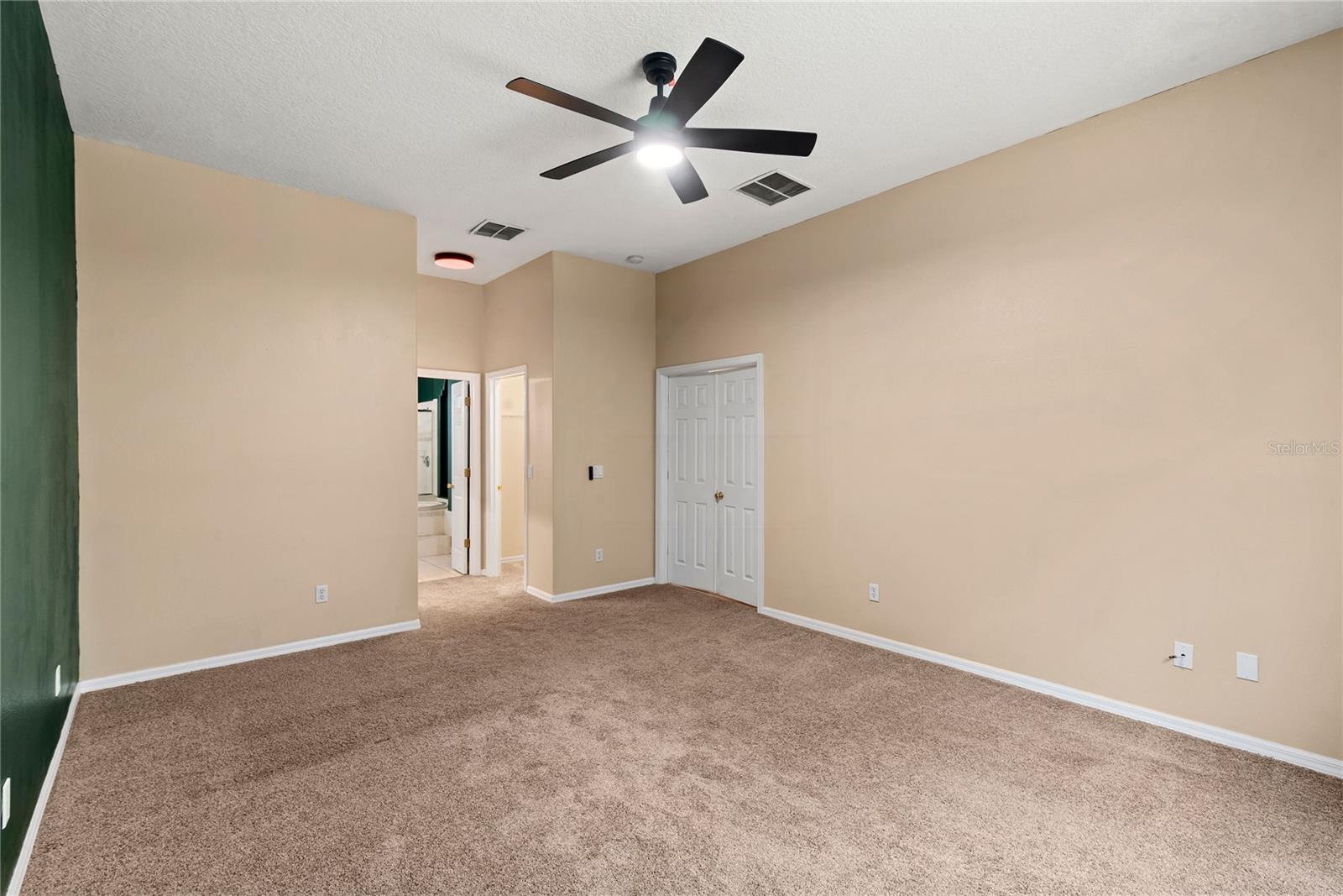 332 LARGOVISTA DR