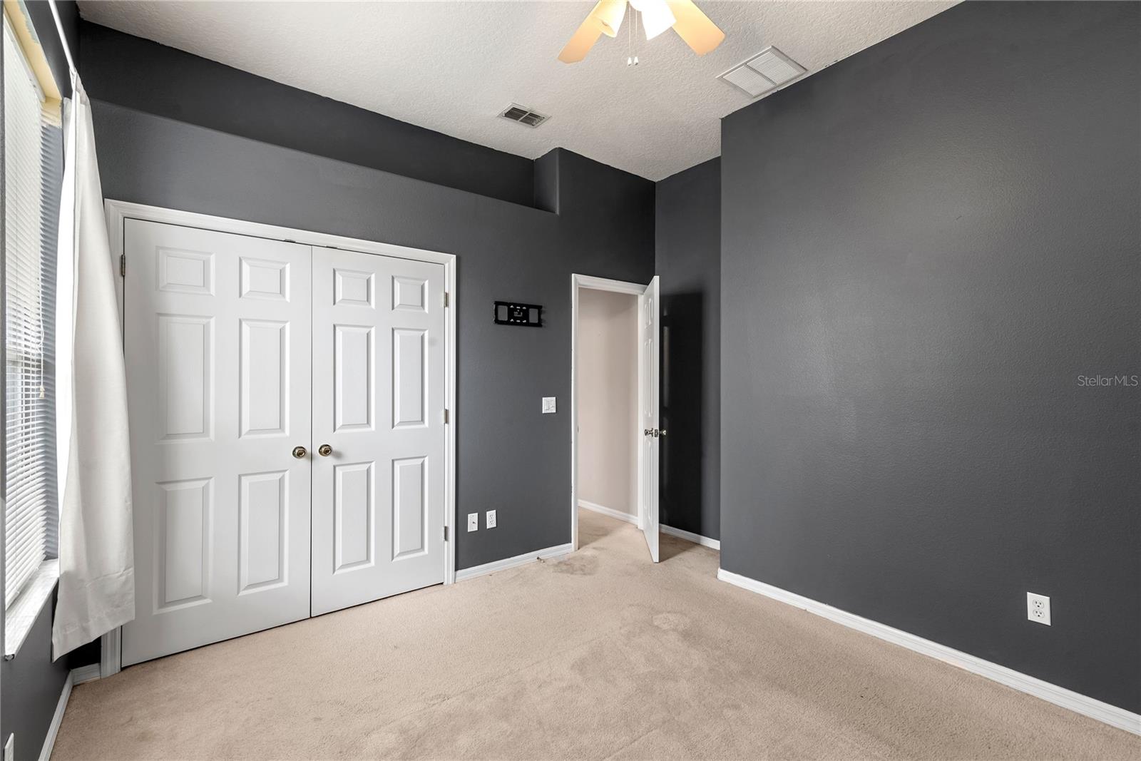 332 LARGOVISTA DR