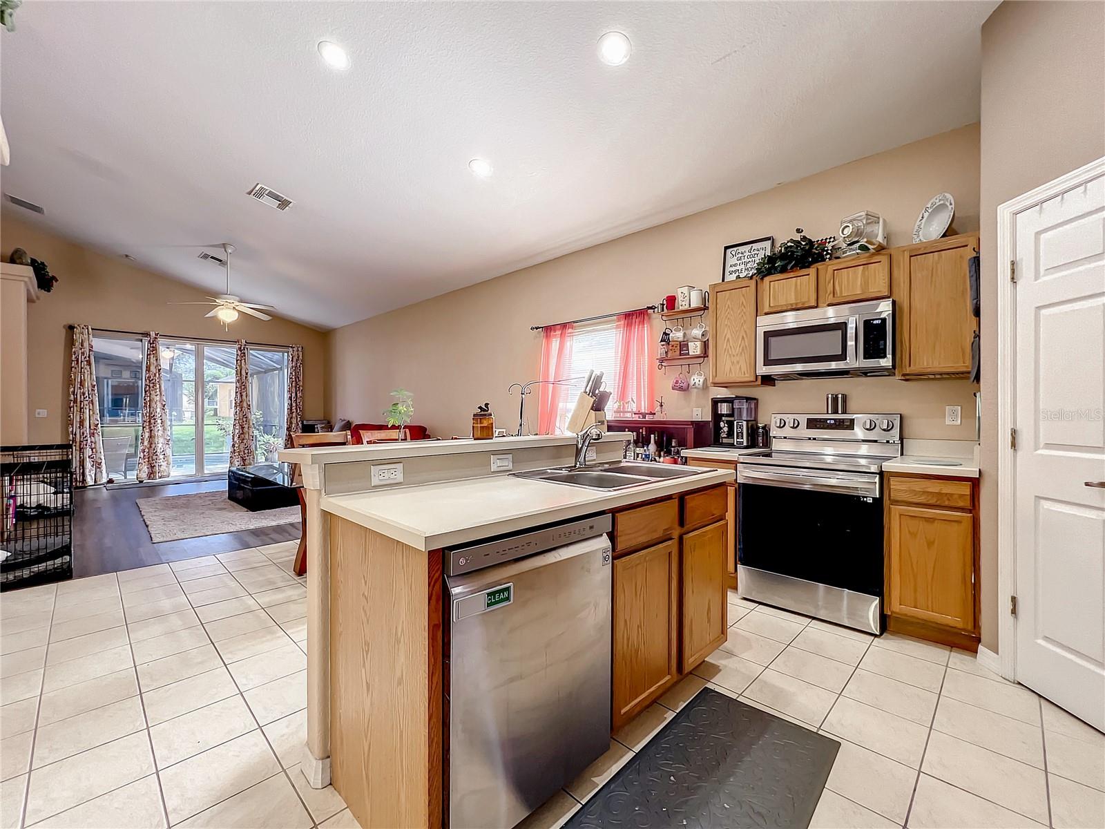 124 MALAGA AVE