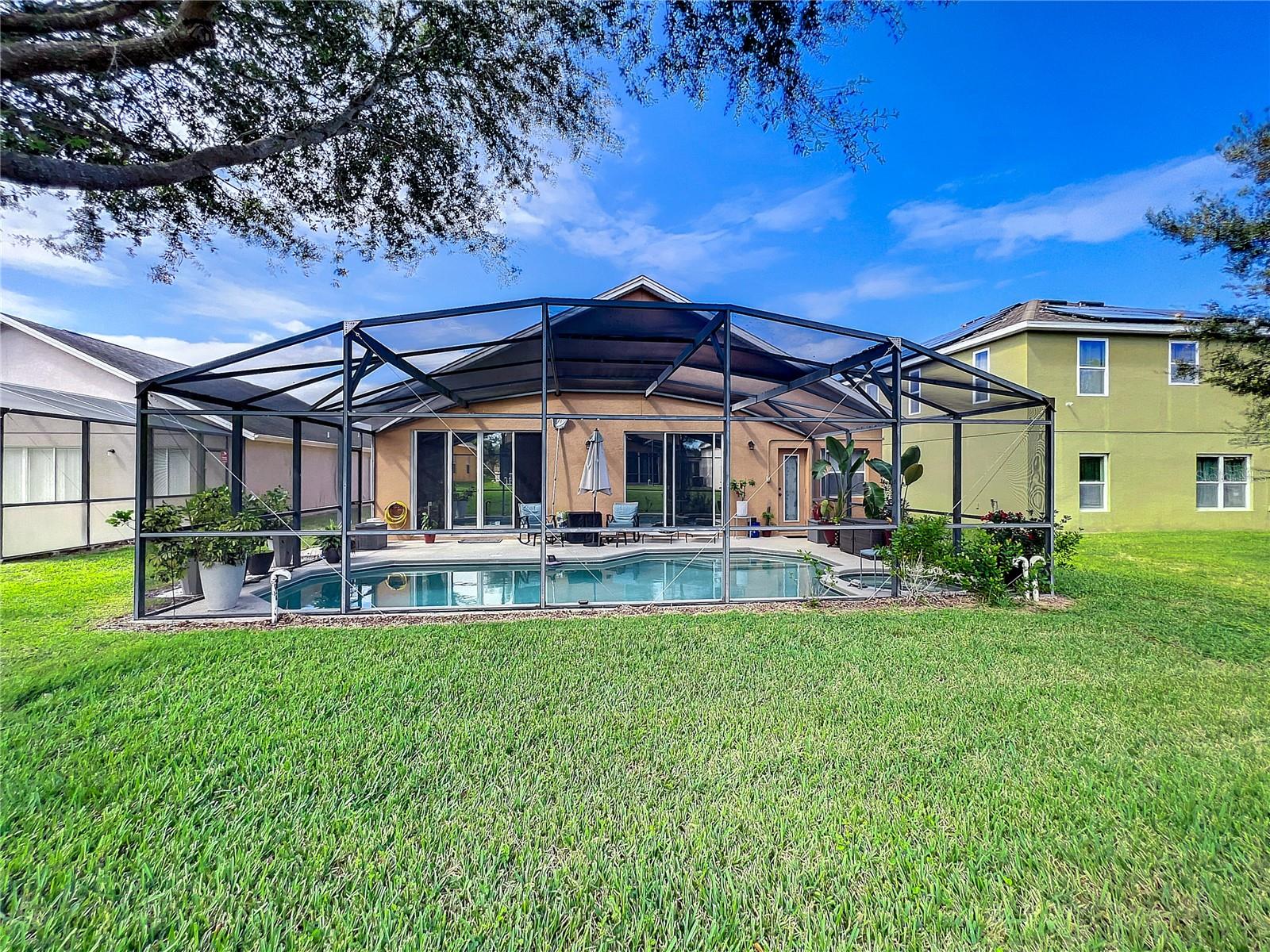 124 MALAGA AVE