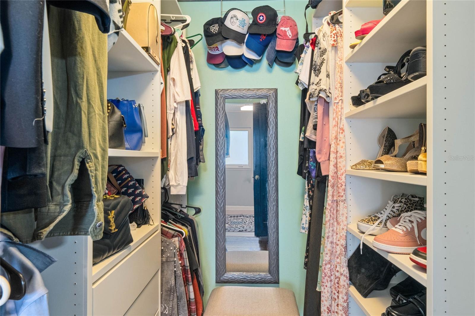 900 PARK PL