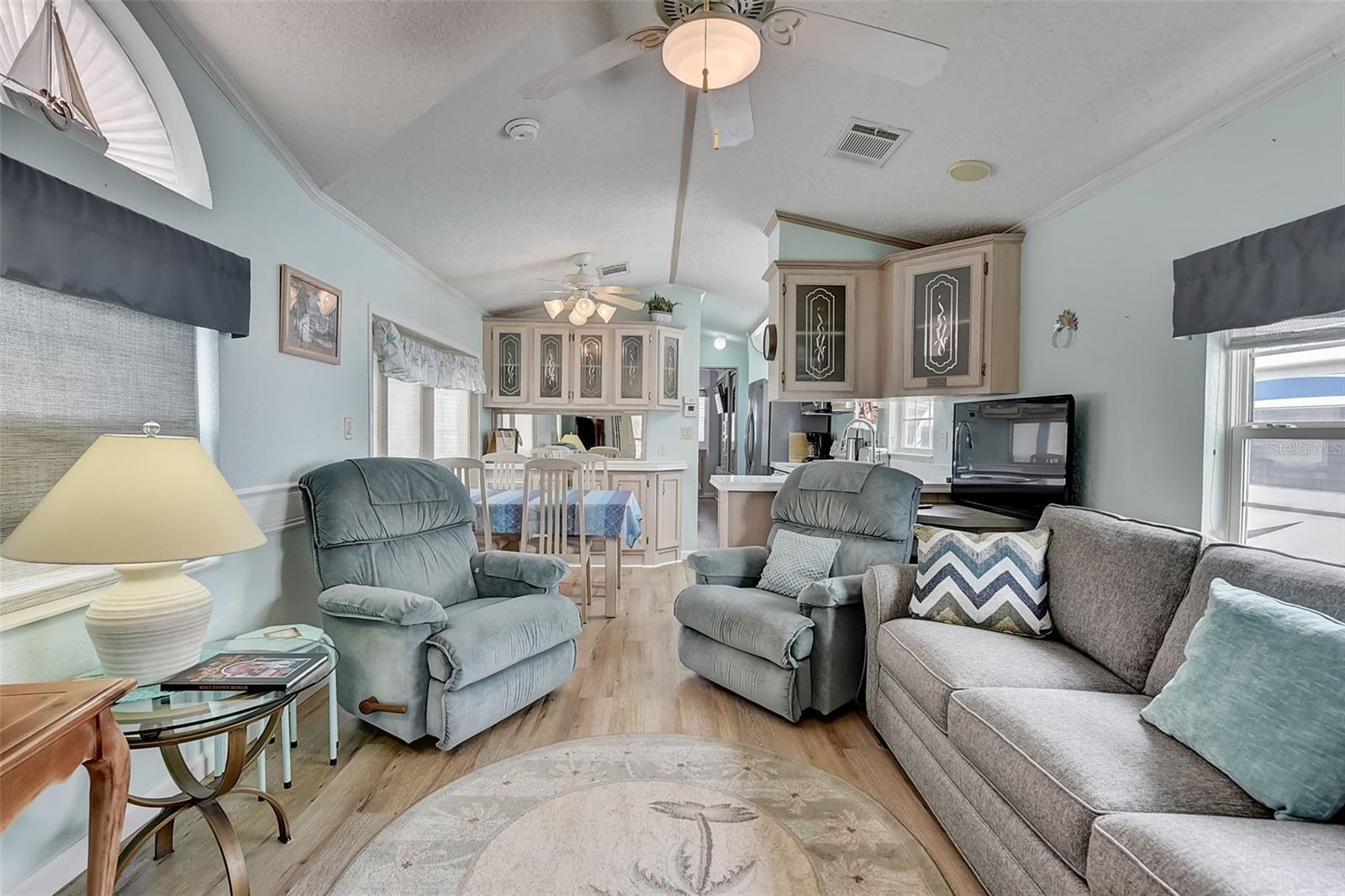 226 ST GEORGE DR