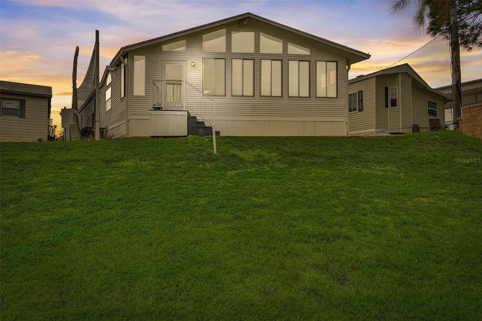 226 ST GEORGE DR