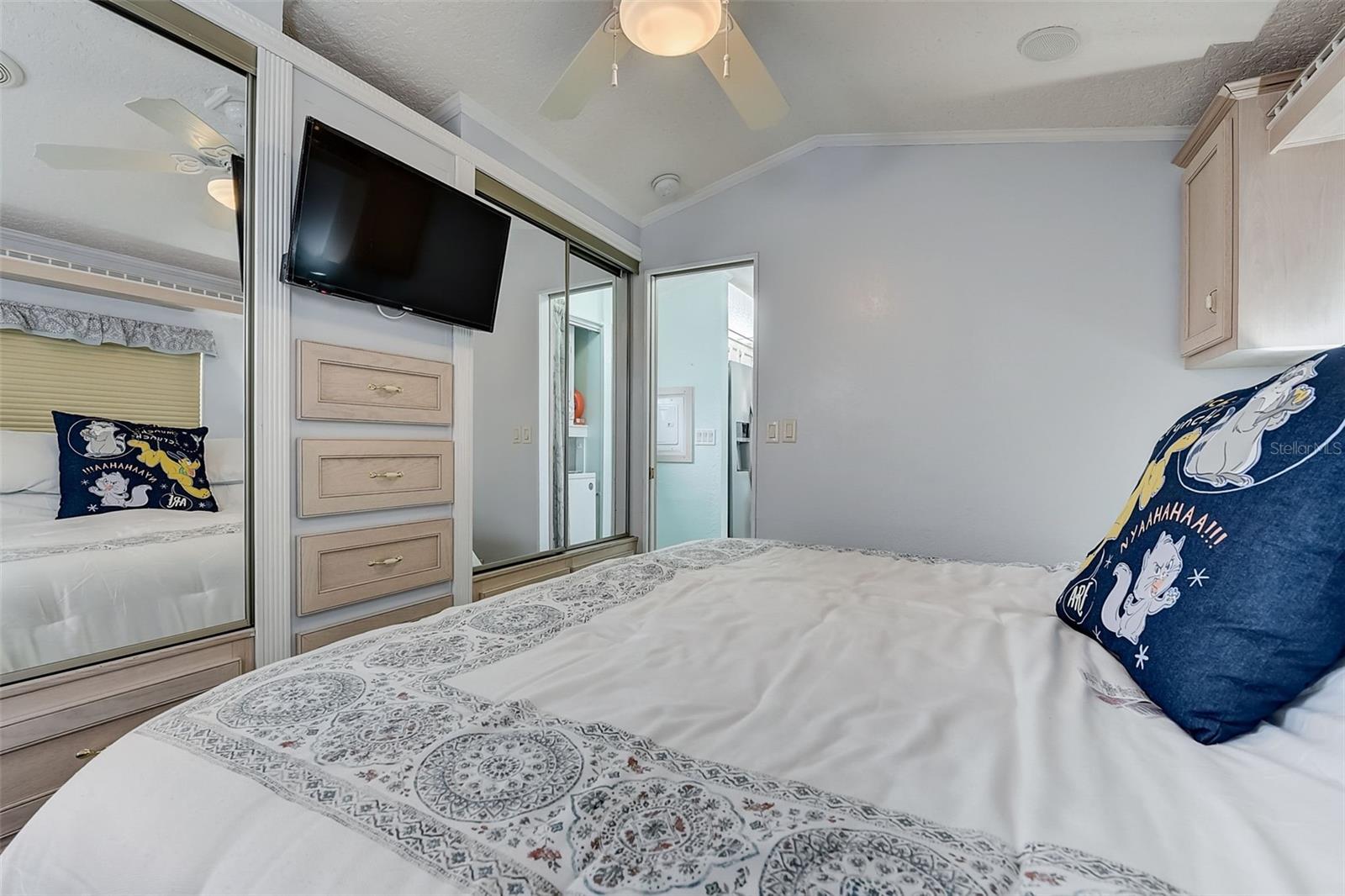 226 ST GEORGE DR