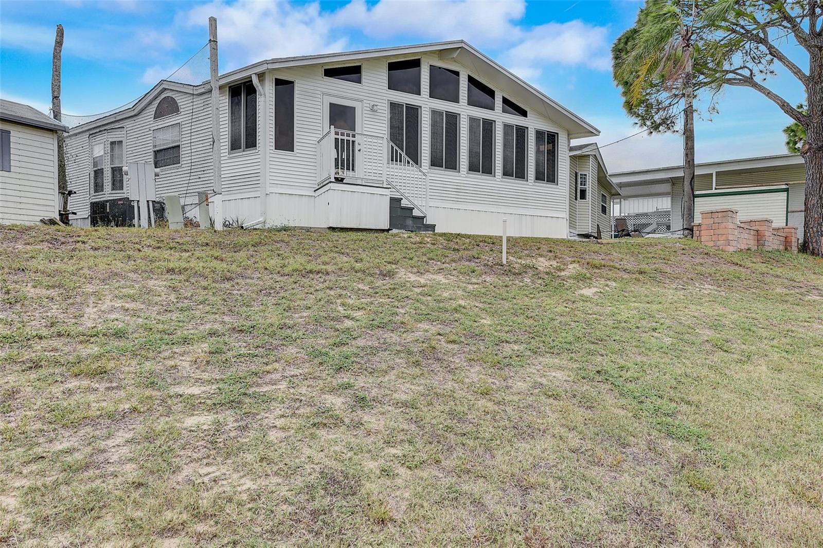226 ST GEORGE DR