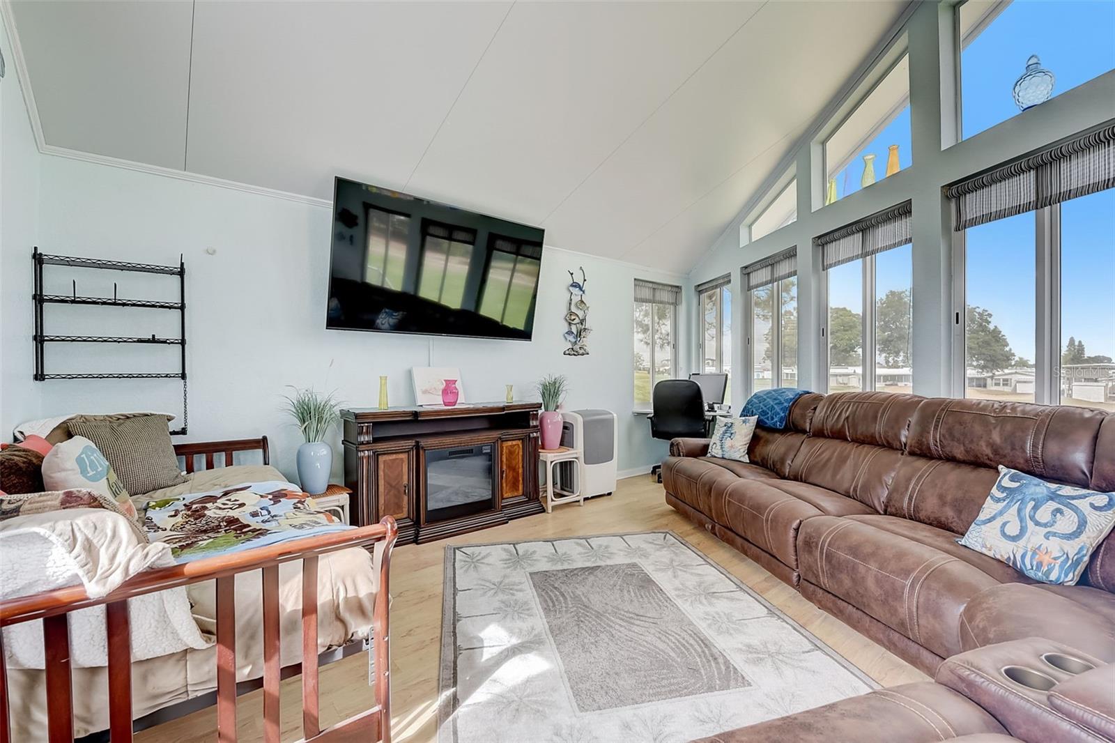 226 ST GEORGE DR