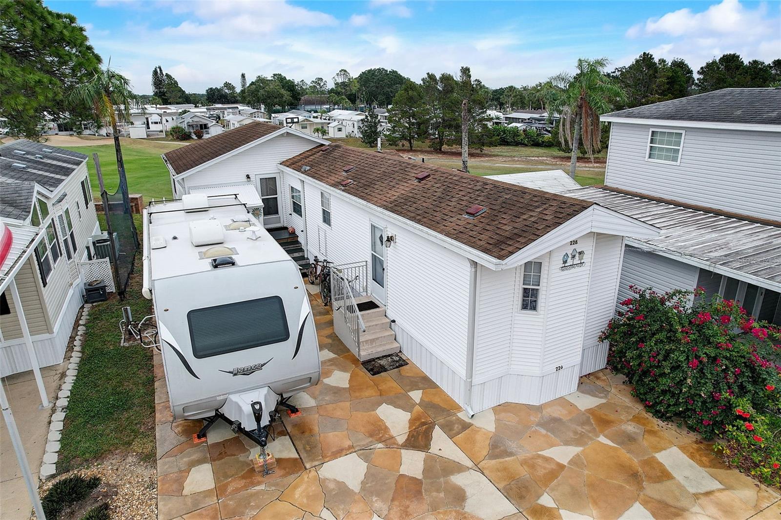 226 ST GEORGE DR