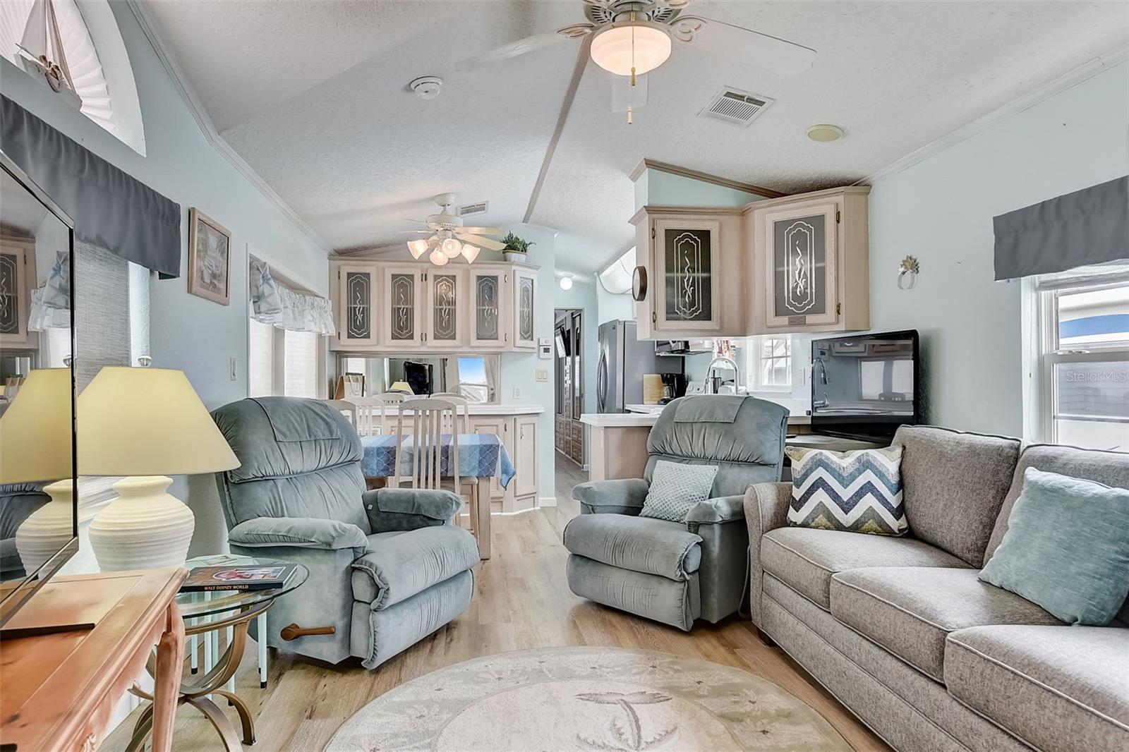 226 ST GEORGE DR