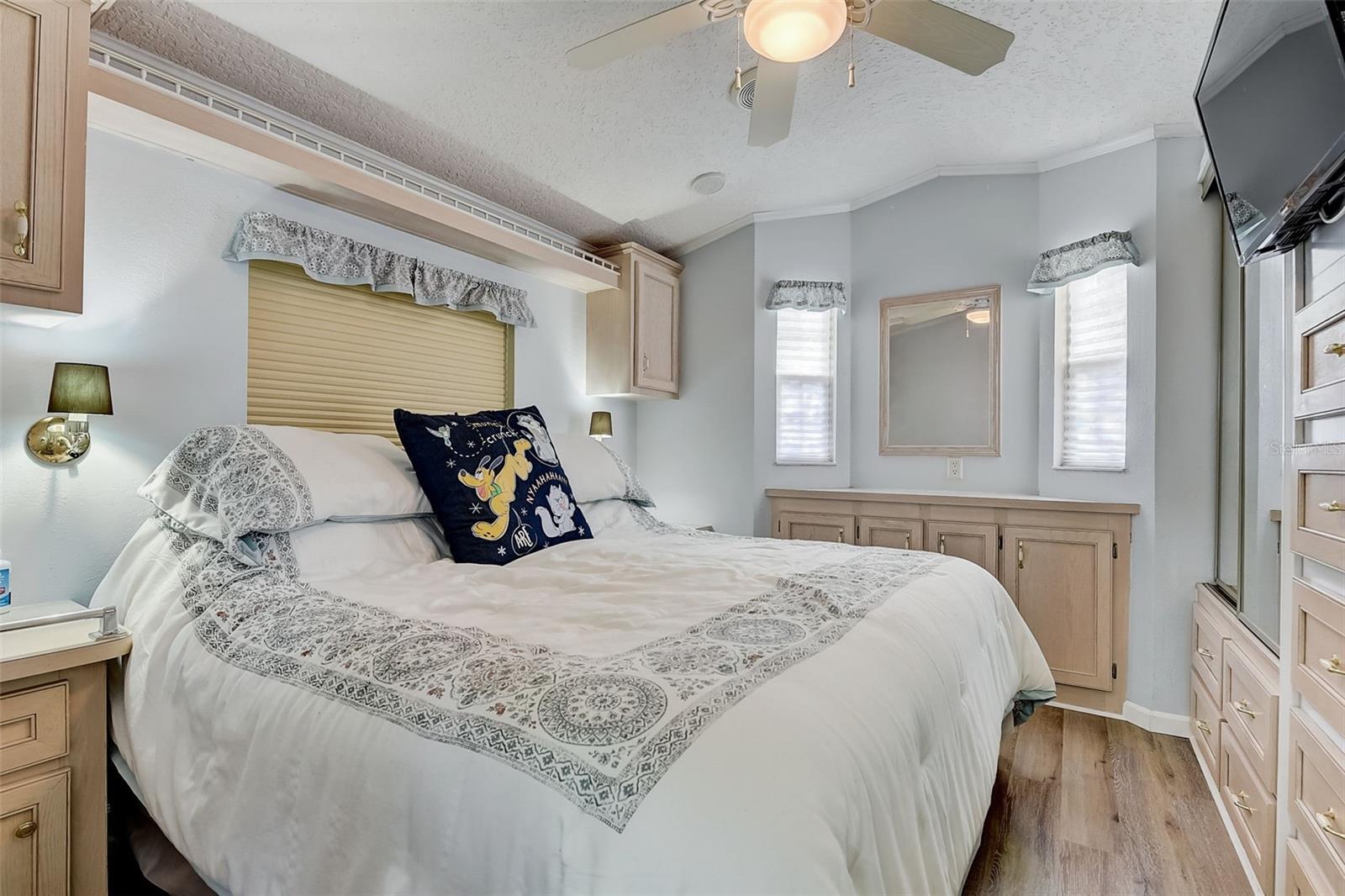 226 ST GEORGE DR