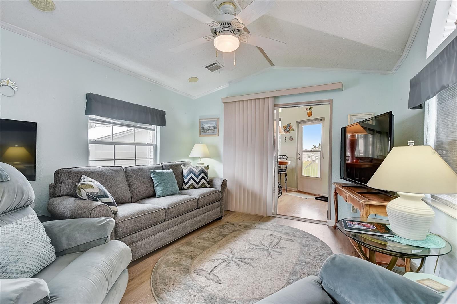 226 ST GEORGE DR