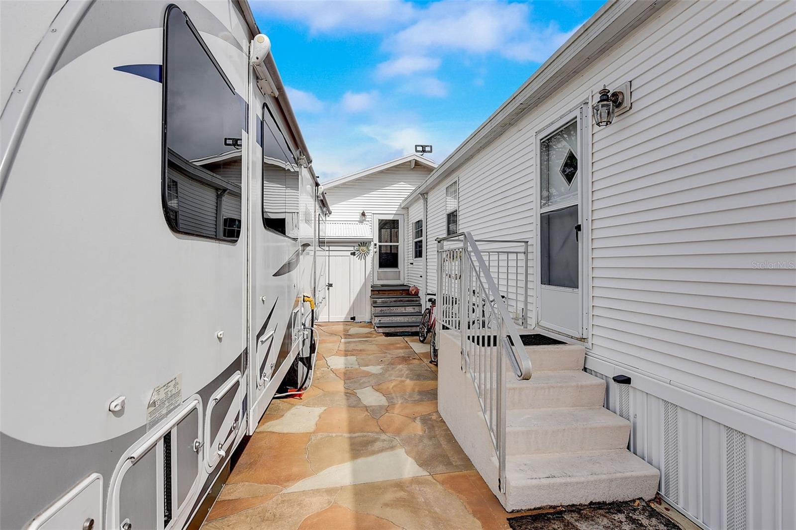 226 ST GEORGE DR