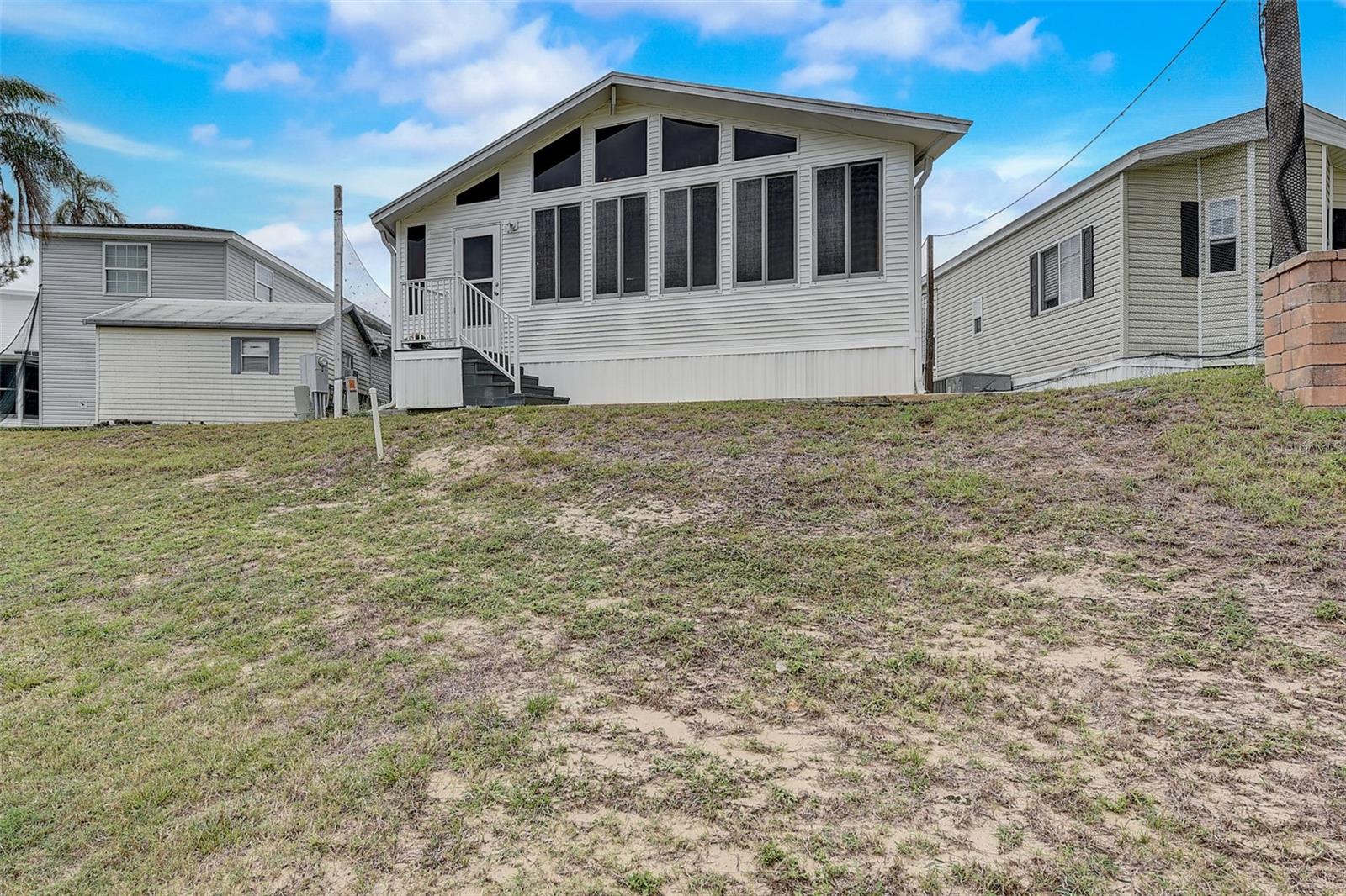 226 ST GEORGE DR