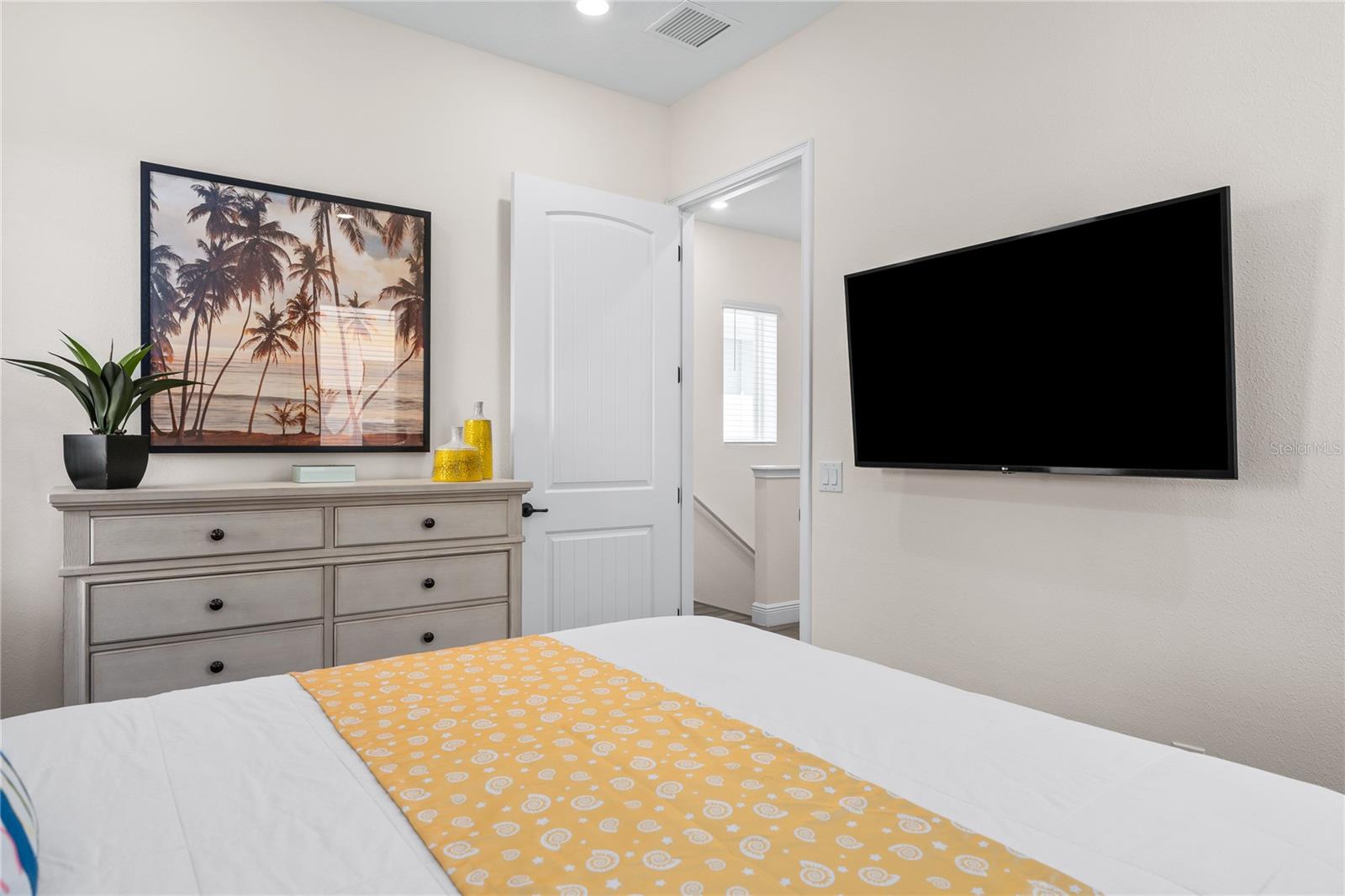 8040 SANDY TOES WAY