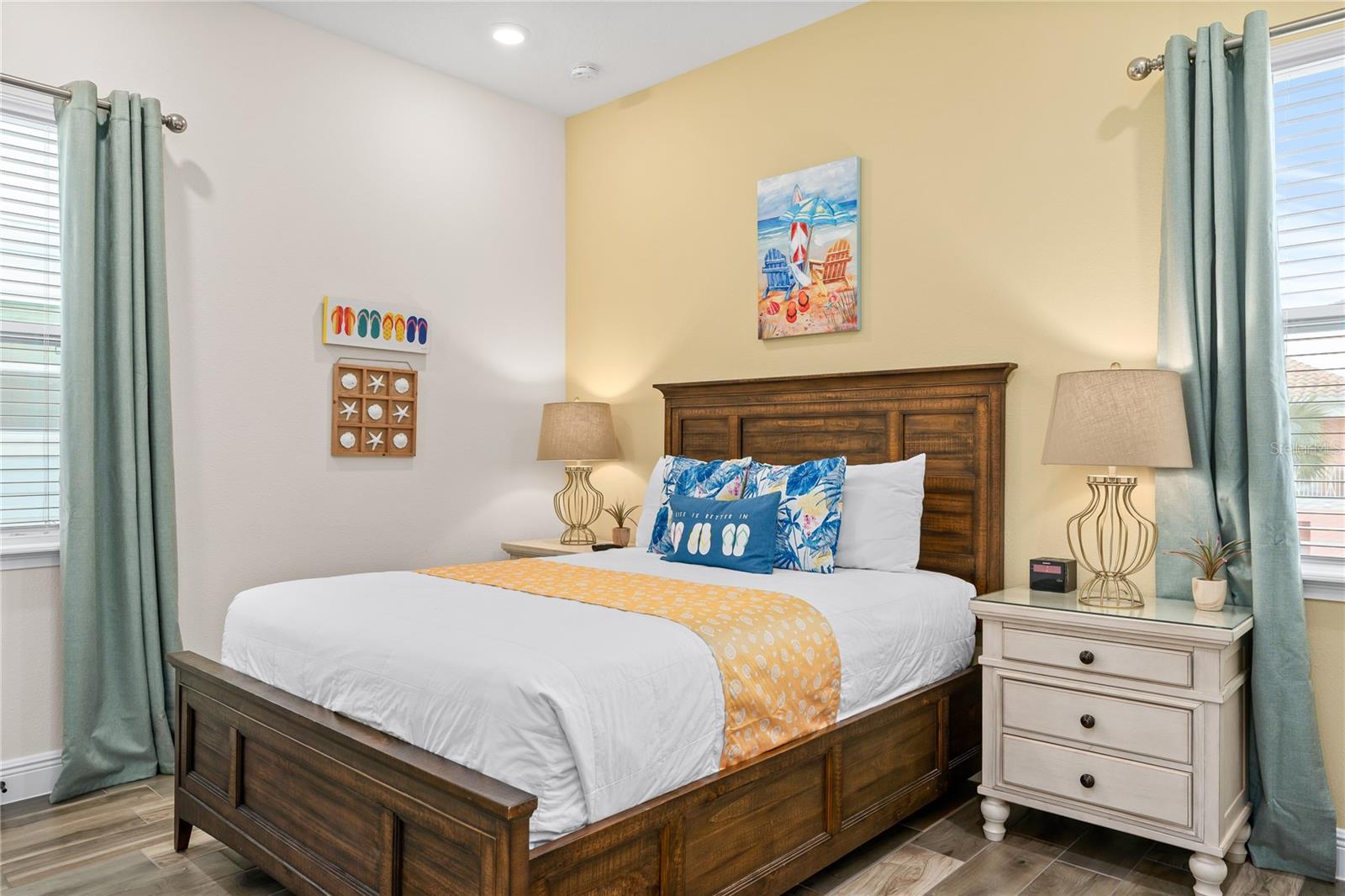 8040 SANDY TOES WAY
