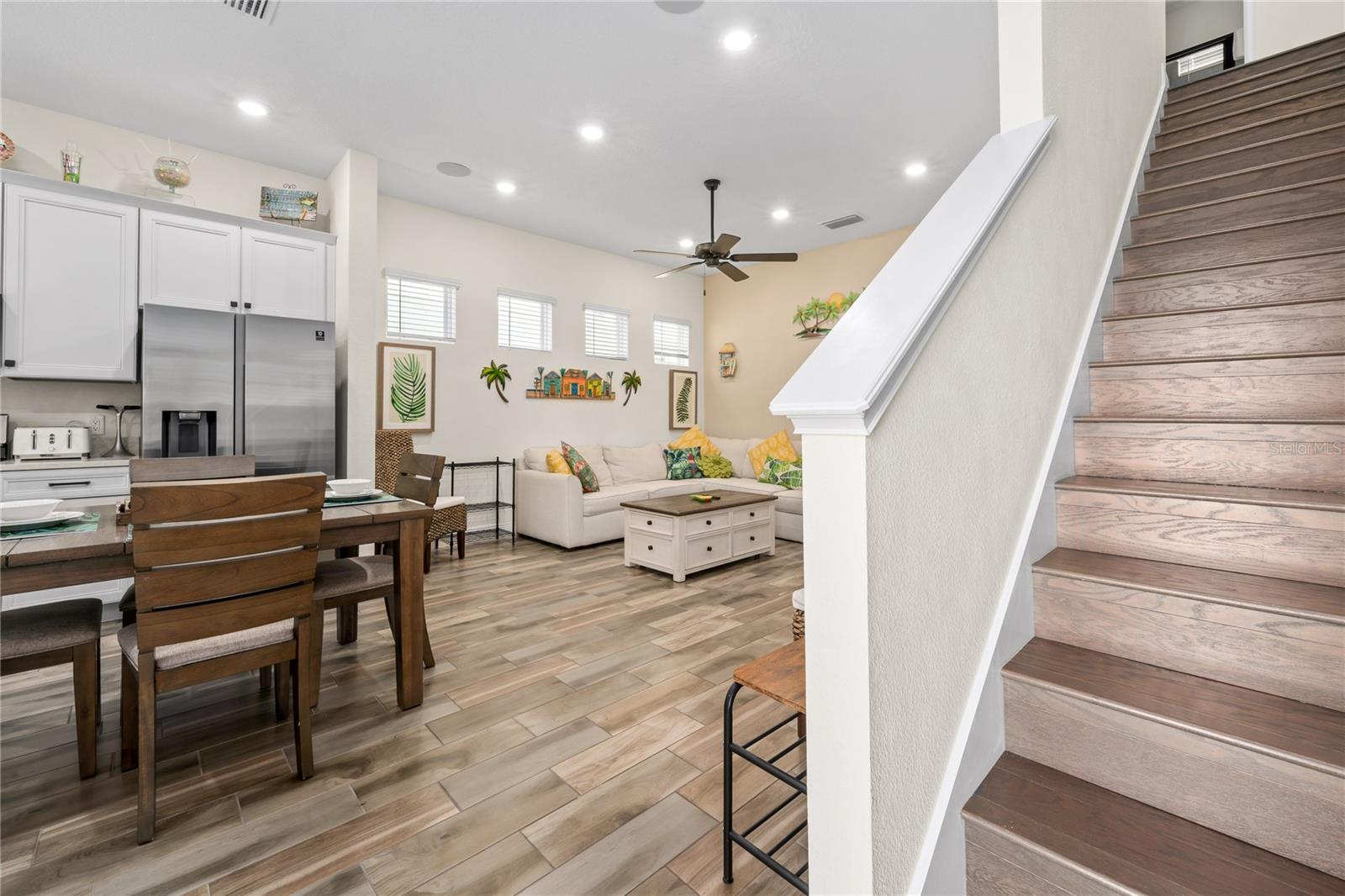 8040 SANDY TOES WAY