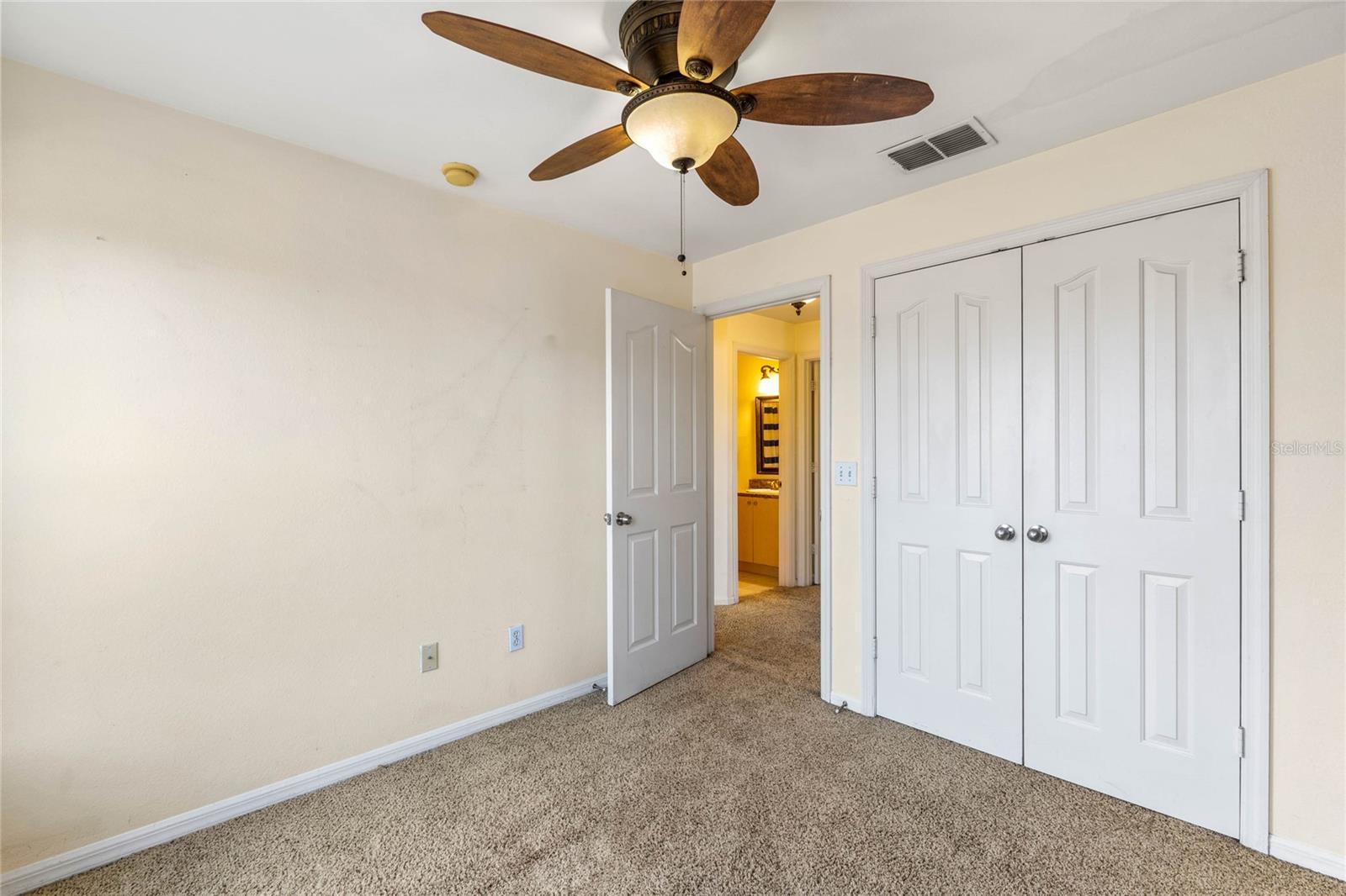 730 CENTERVALE DR