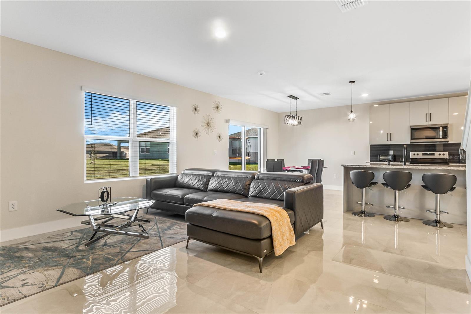 845 SUN BURST RD