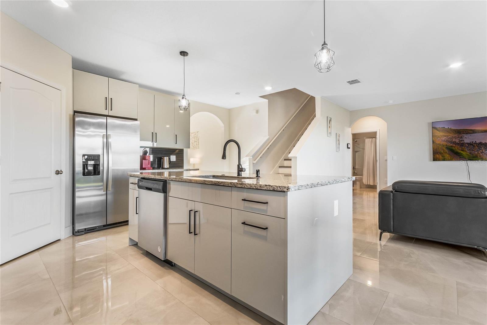 845 SUN BURST RD