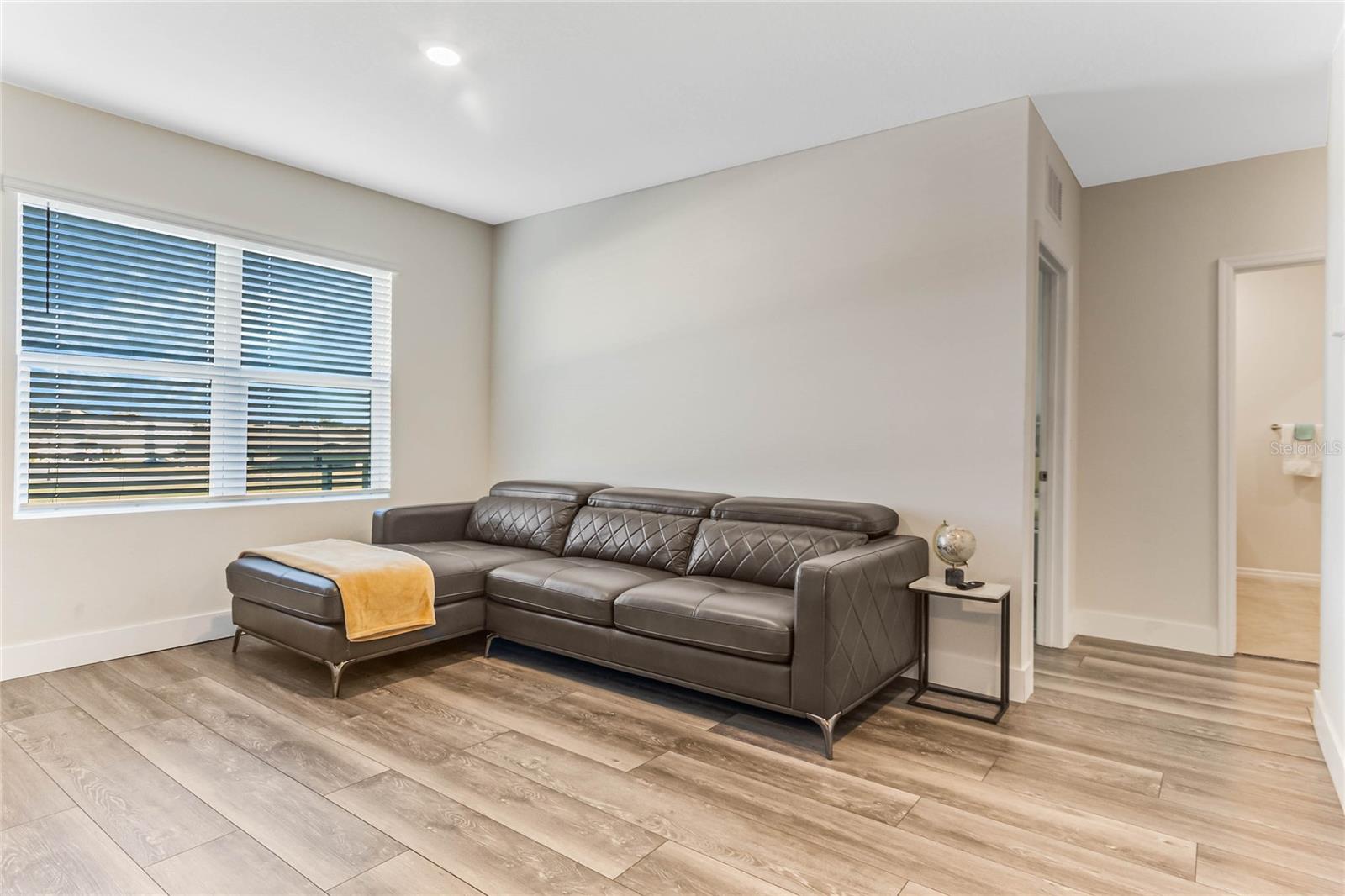 845 SUN BURST RD