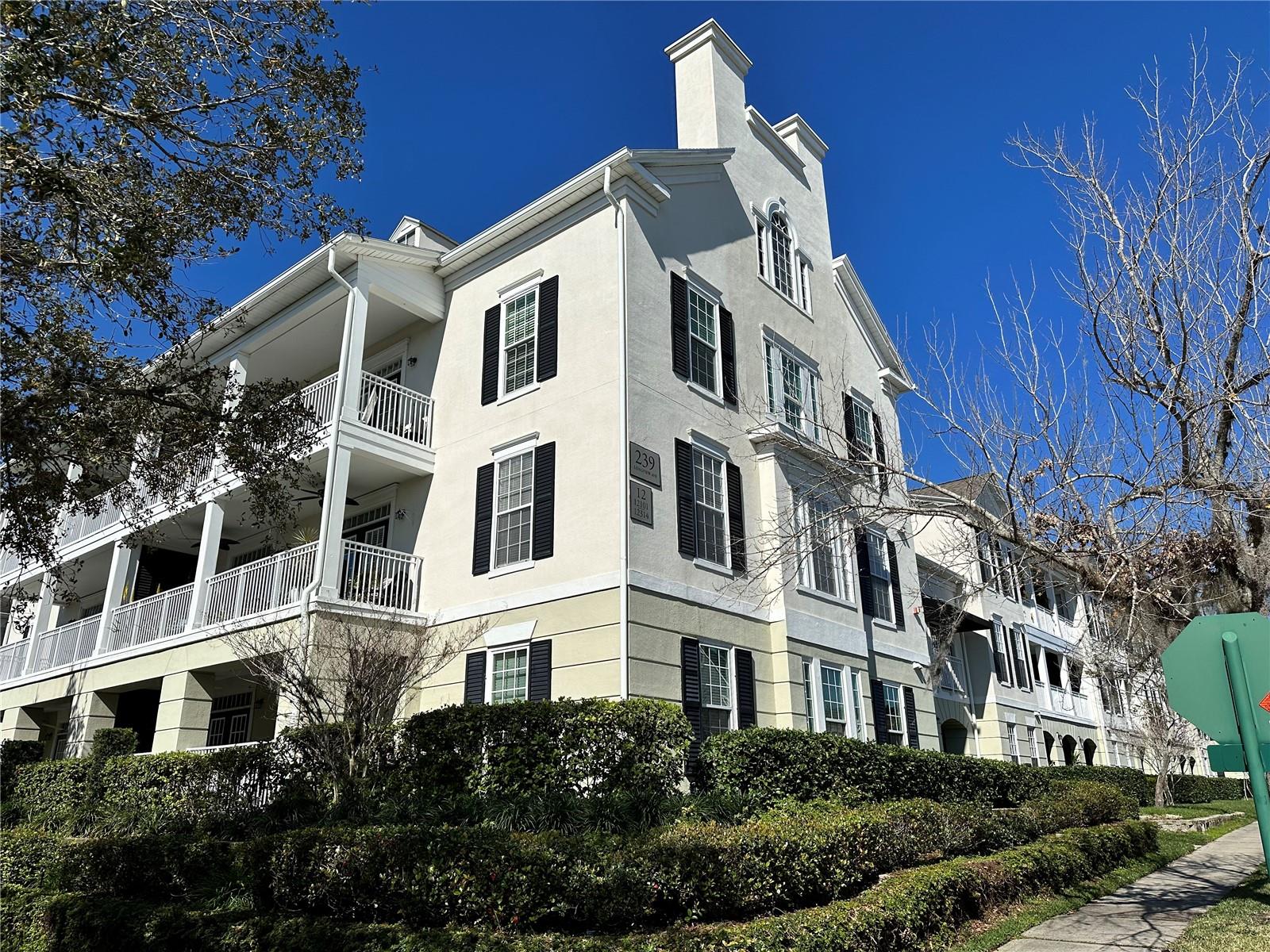 239 LONGVIEW AVE #214