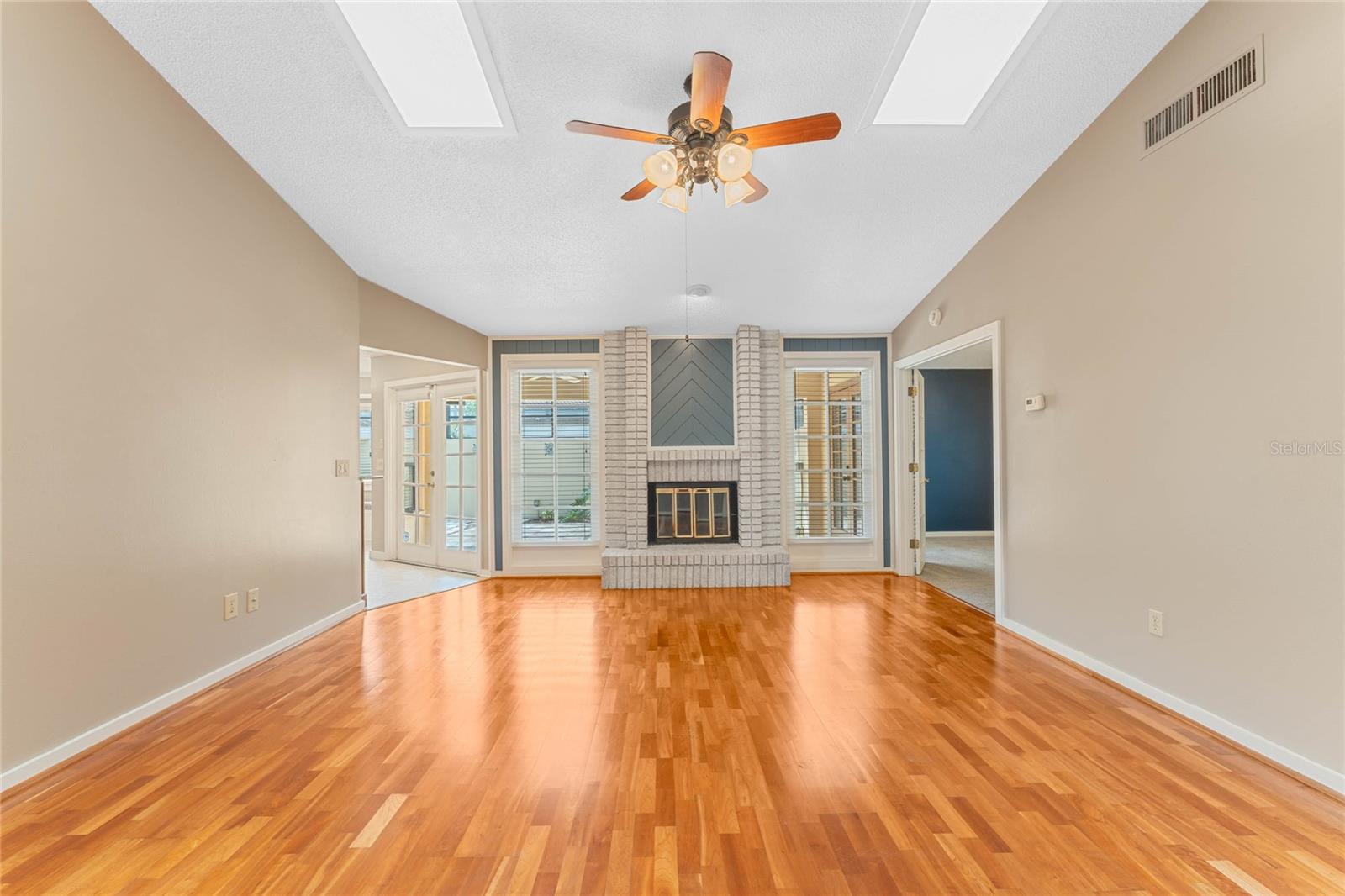 249 WATERFORD CT