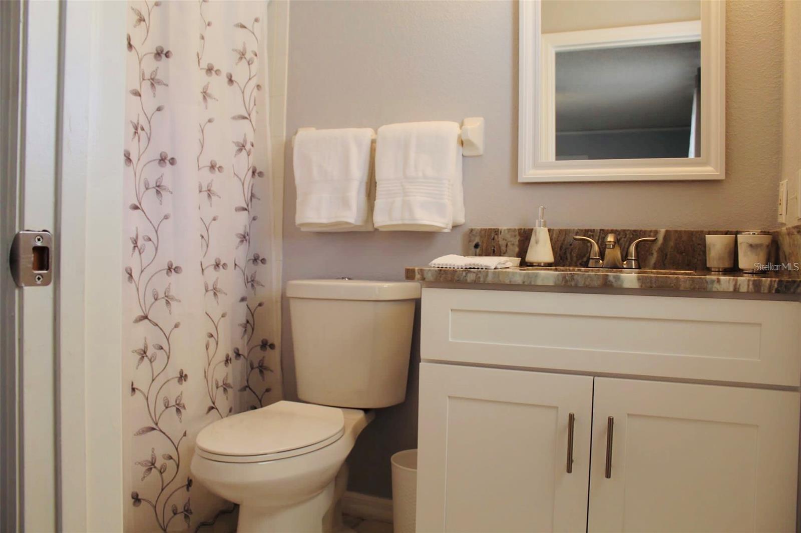 342 SHADY OAK LOOP