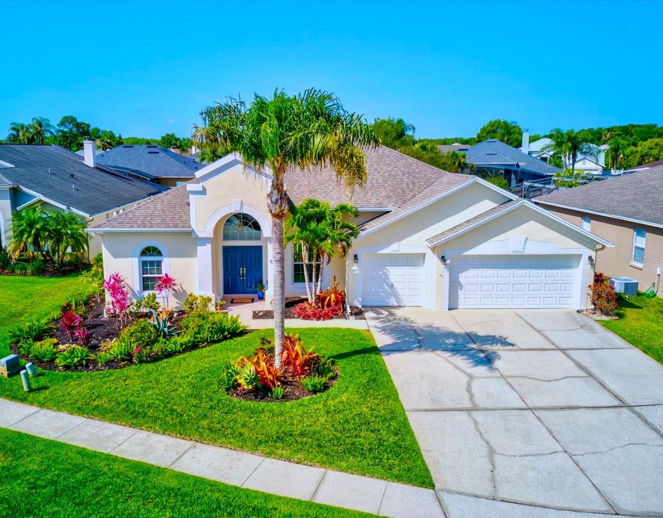 524 LAKEHAVEN CIR