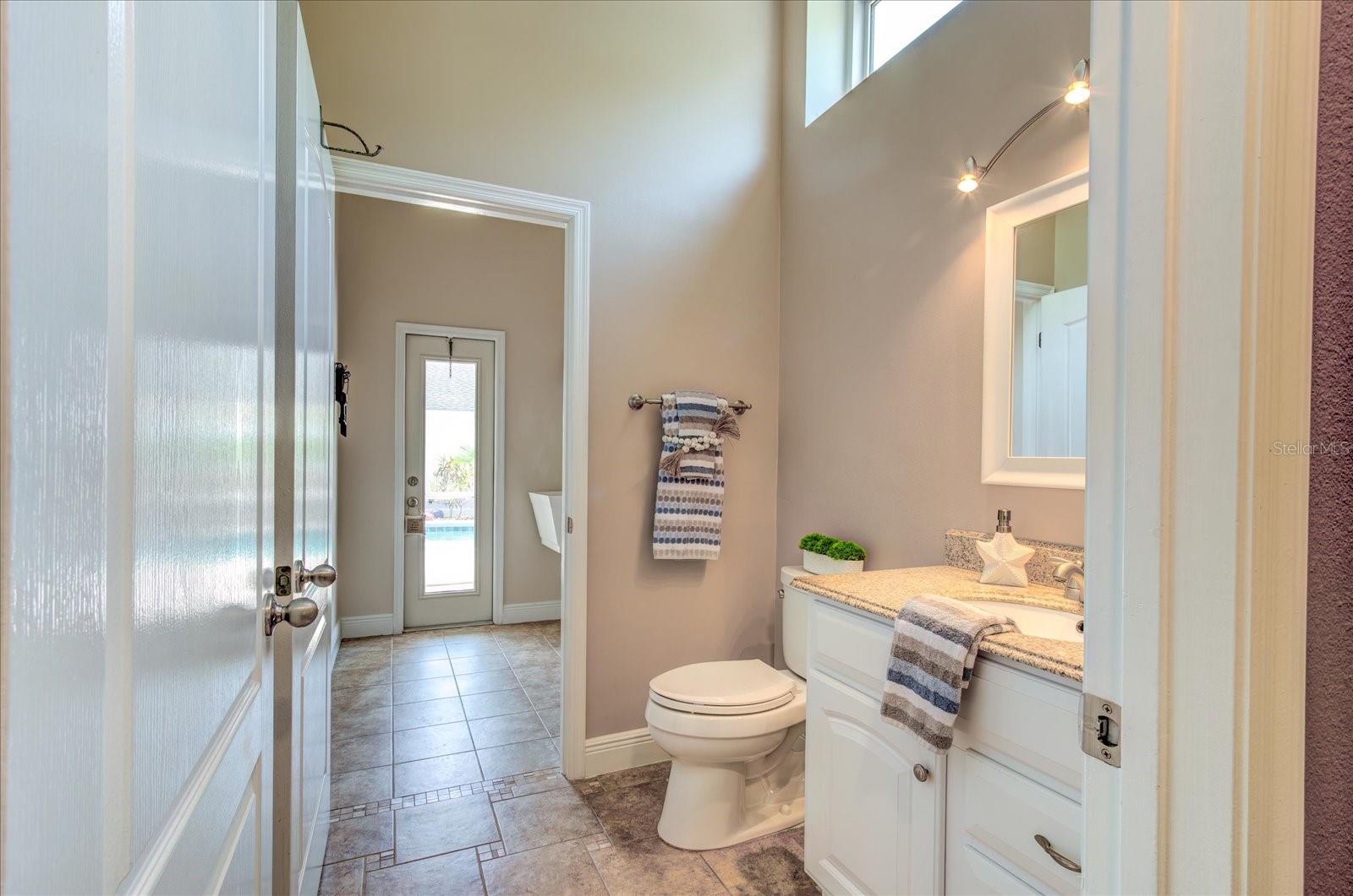 524 LAKEHAVEN CIR