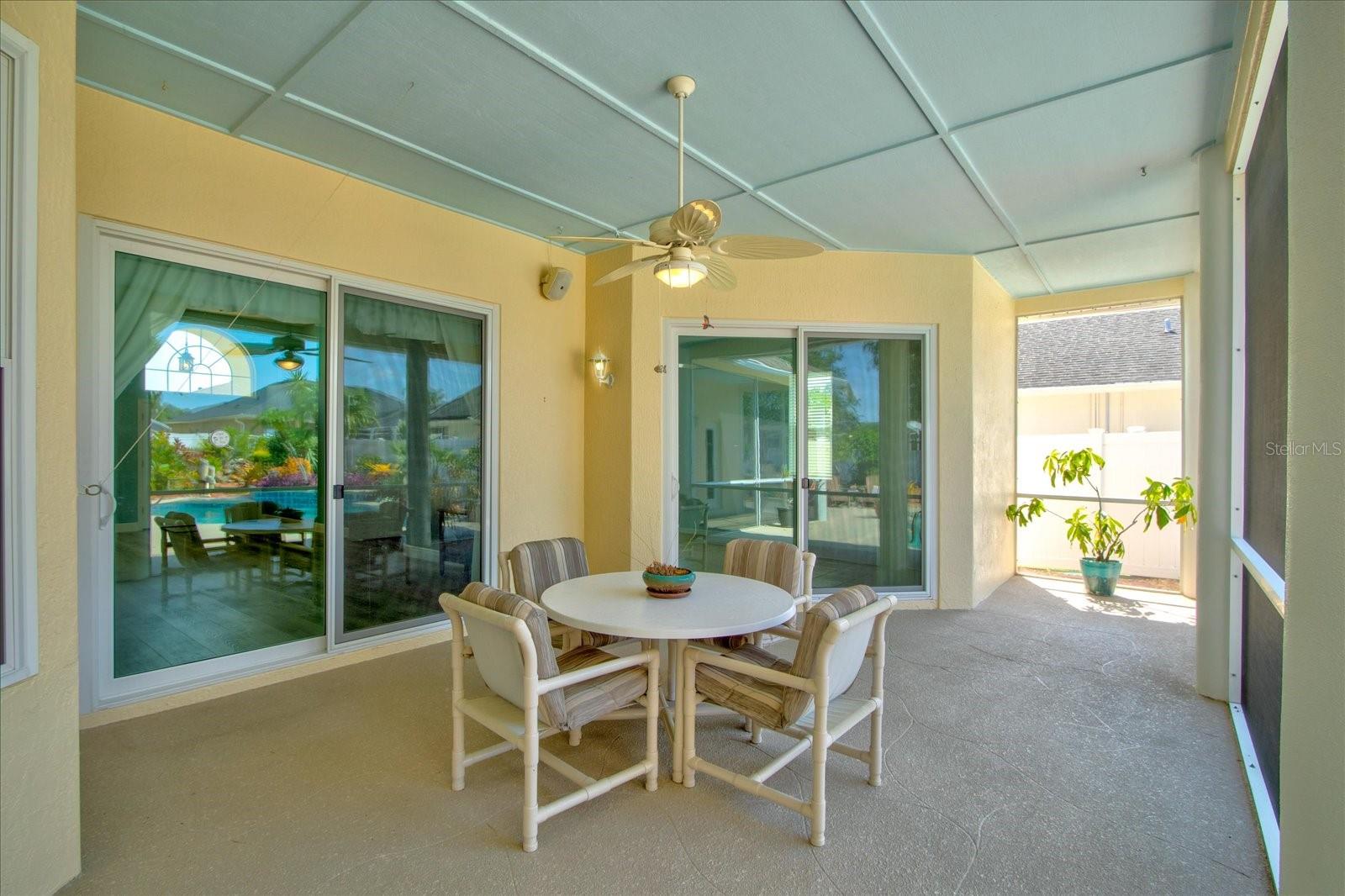 524 LAKEHAVEN CIR