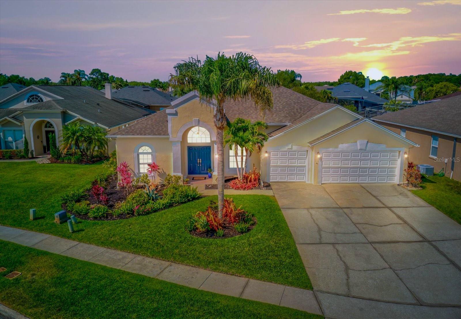 524 LAKEHAVEN CIR