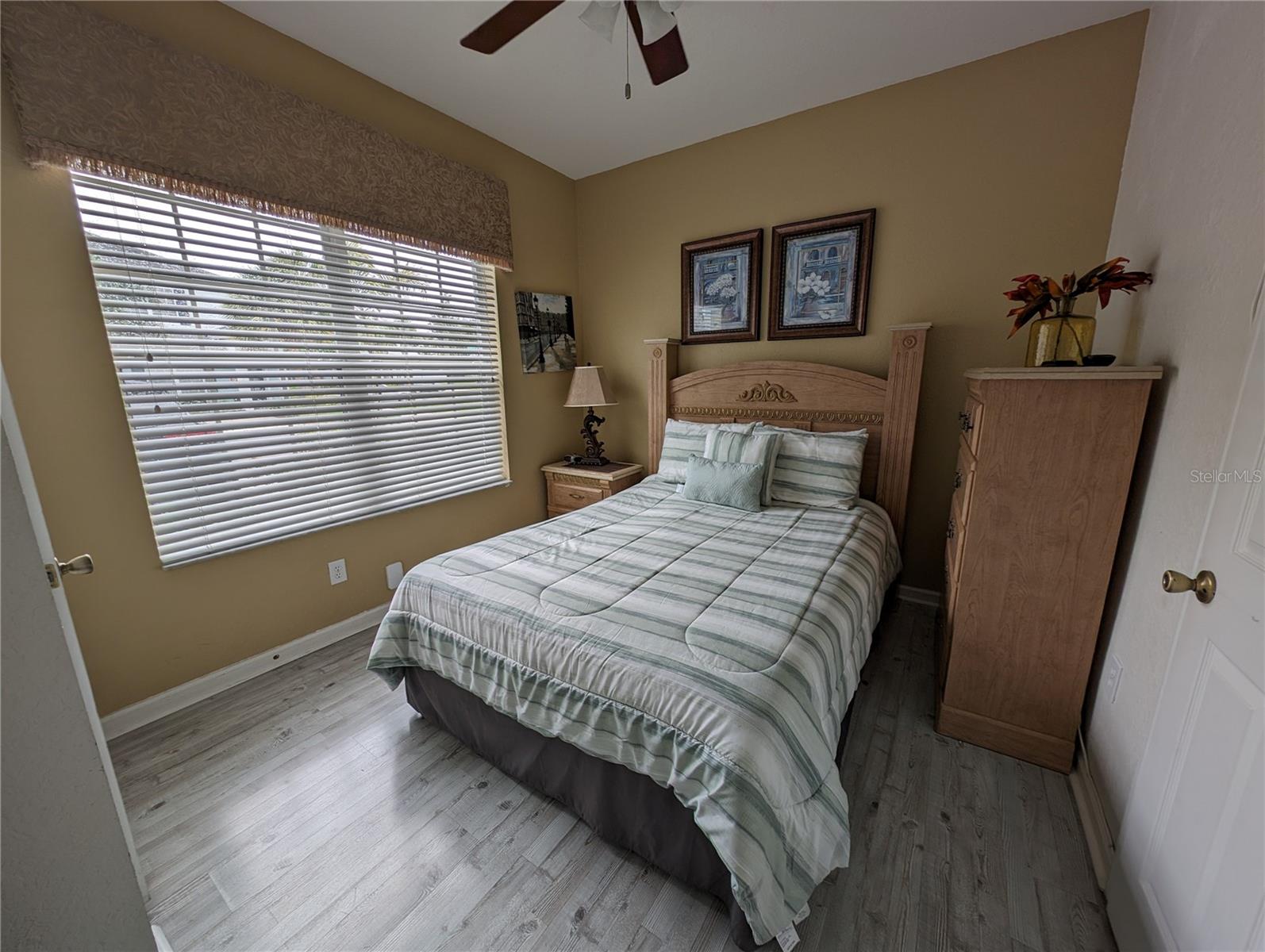 2571 MANESHAW LN