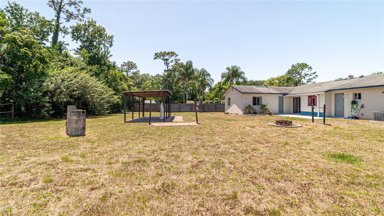 8724 TALL PINE LN