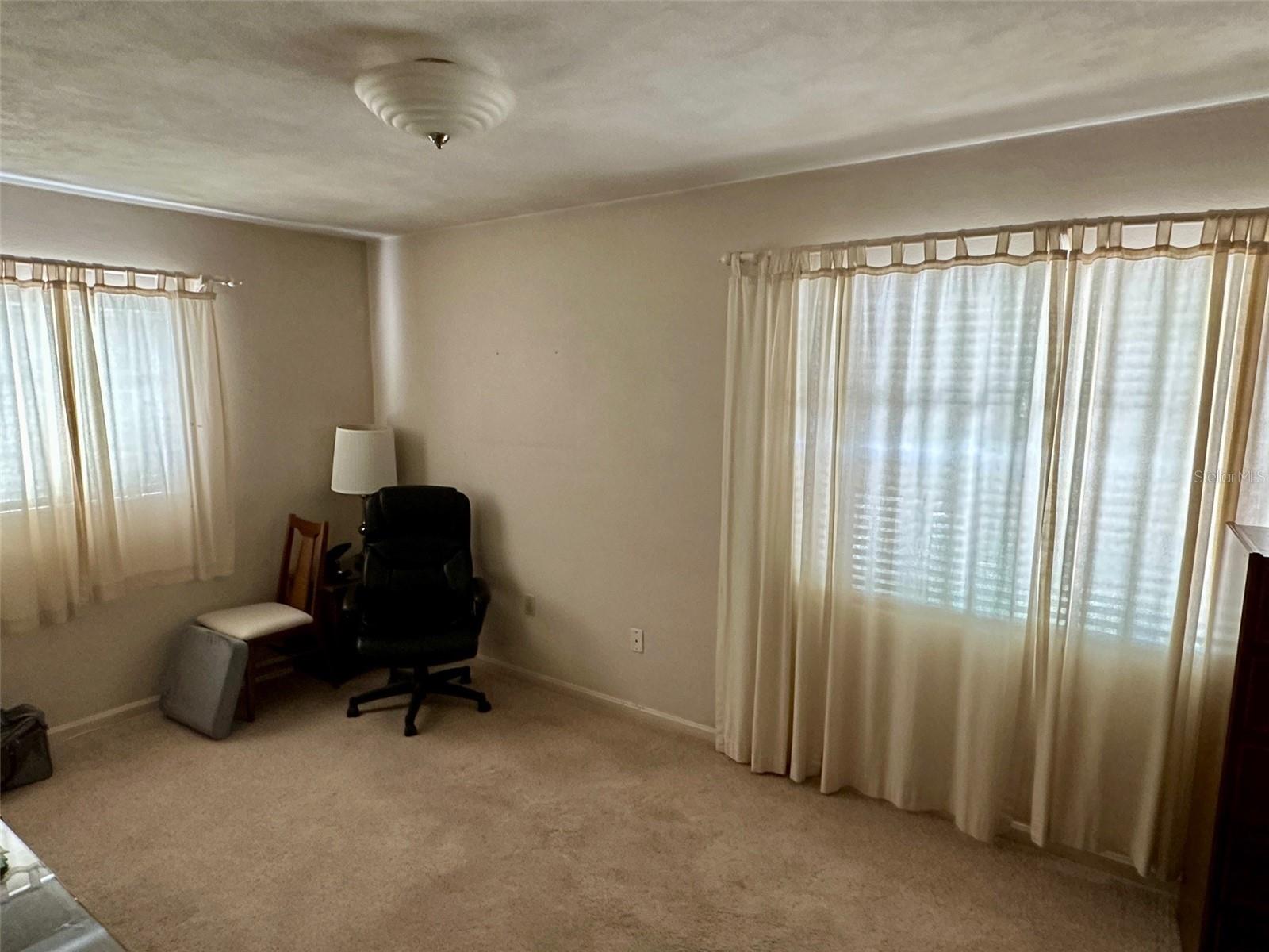 104 SUNSET DR