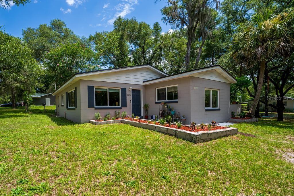 1123 W WINNEMISSETT AVE