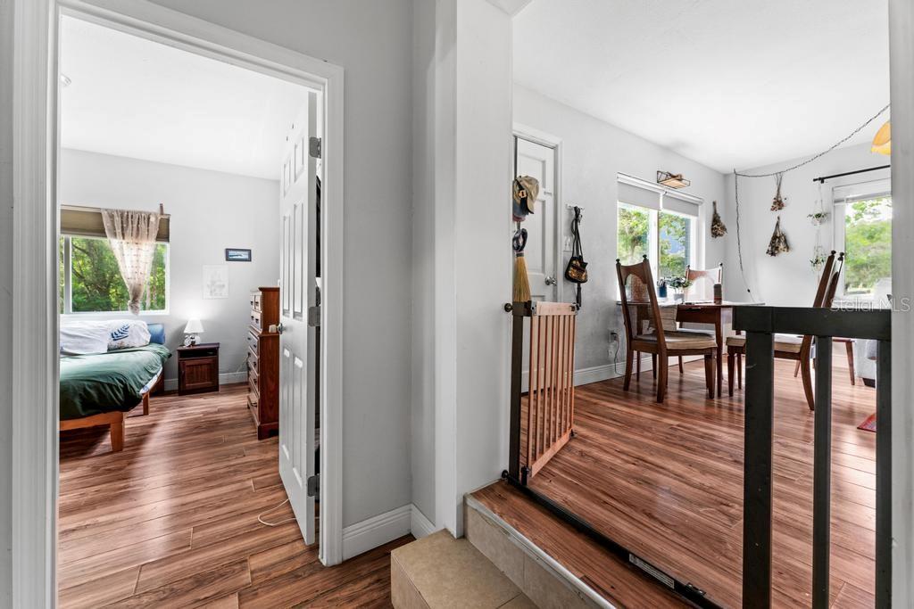 1123 W WINNEMISSETT AVE