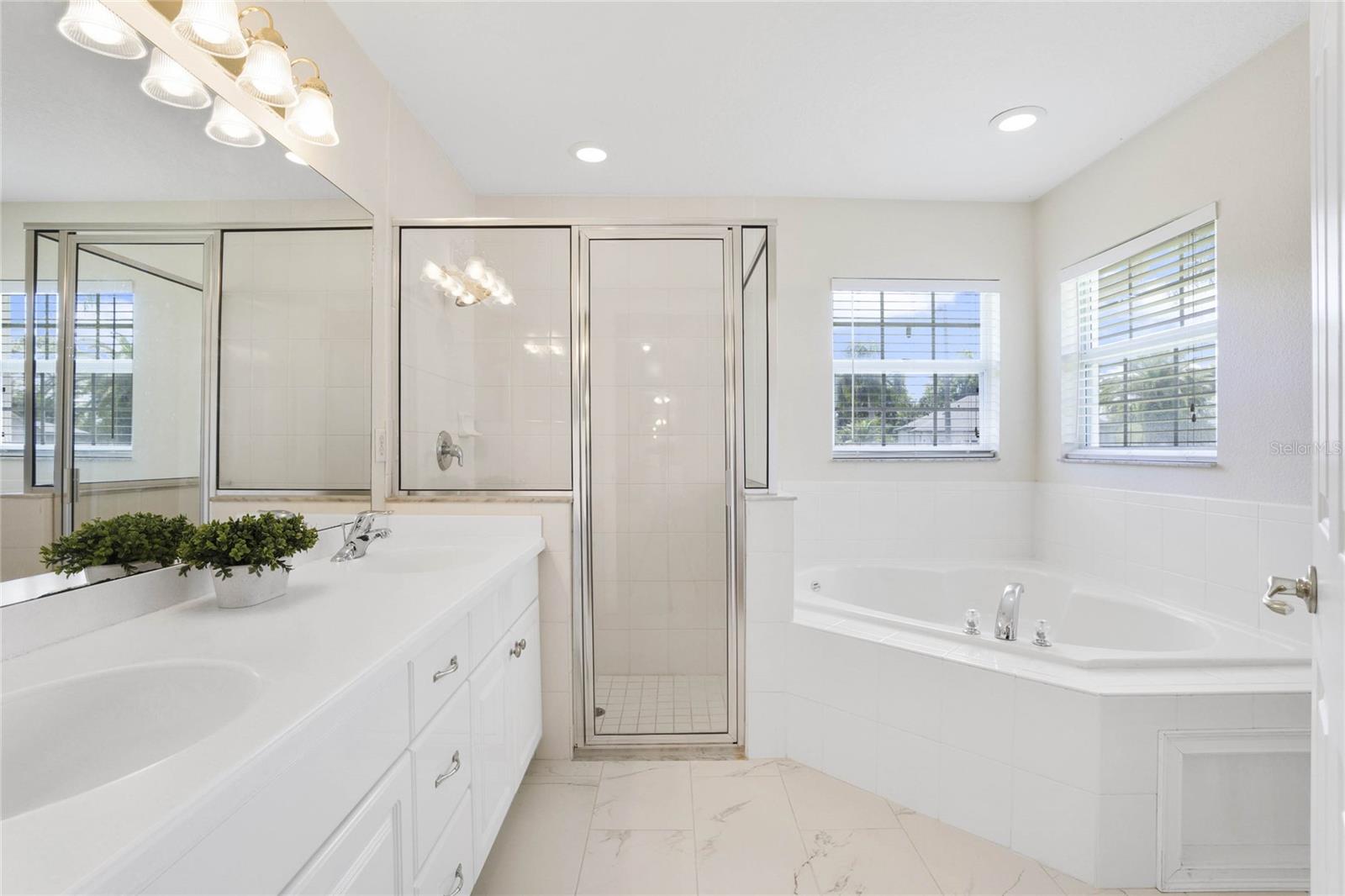 5689 MERLIN WAY