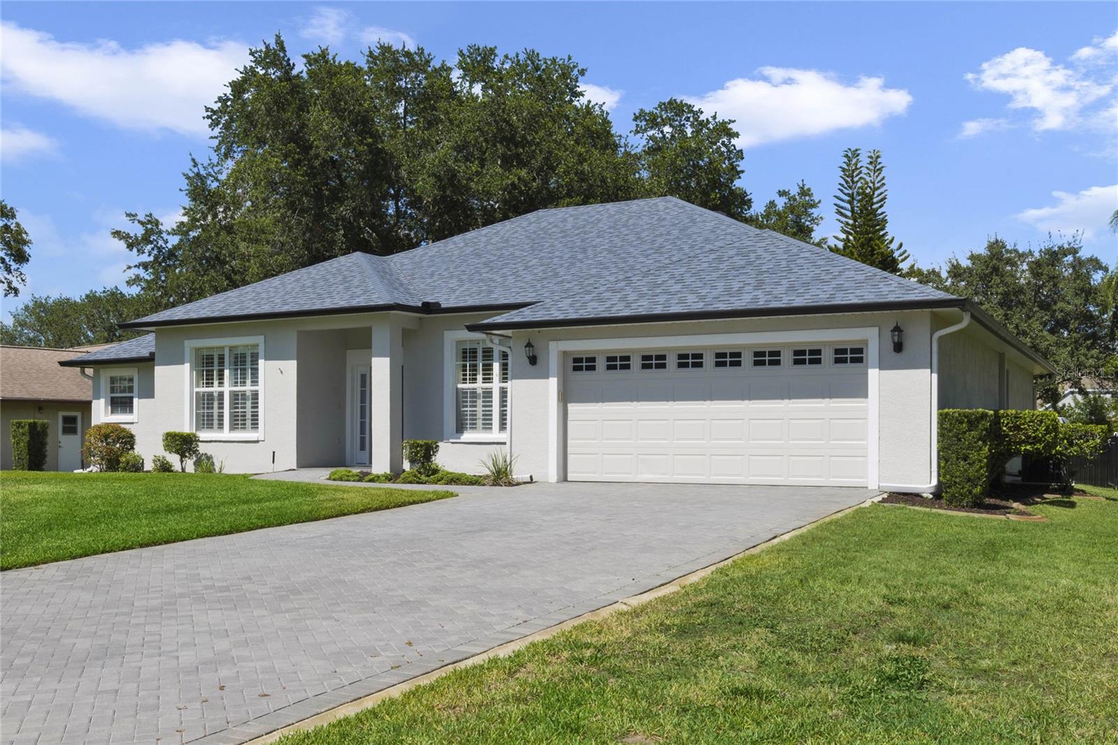 5689 MERLIN WAY