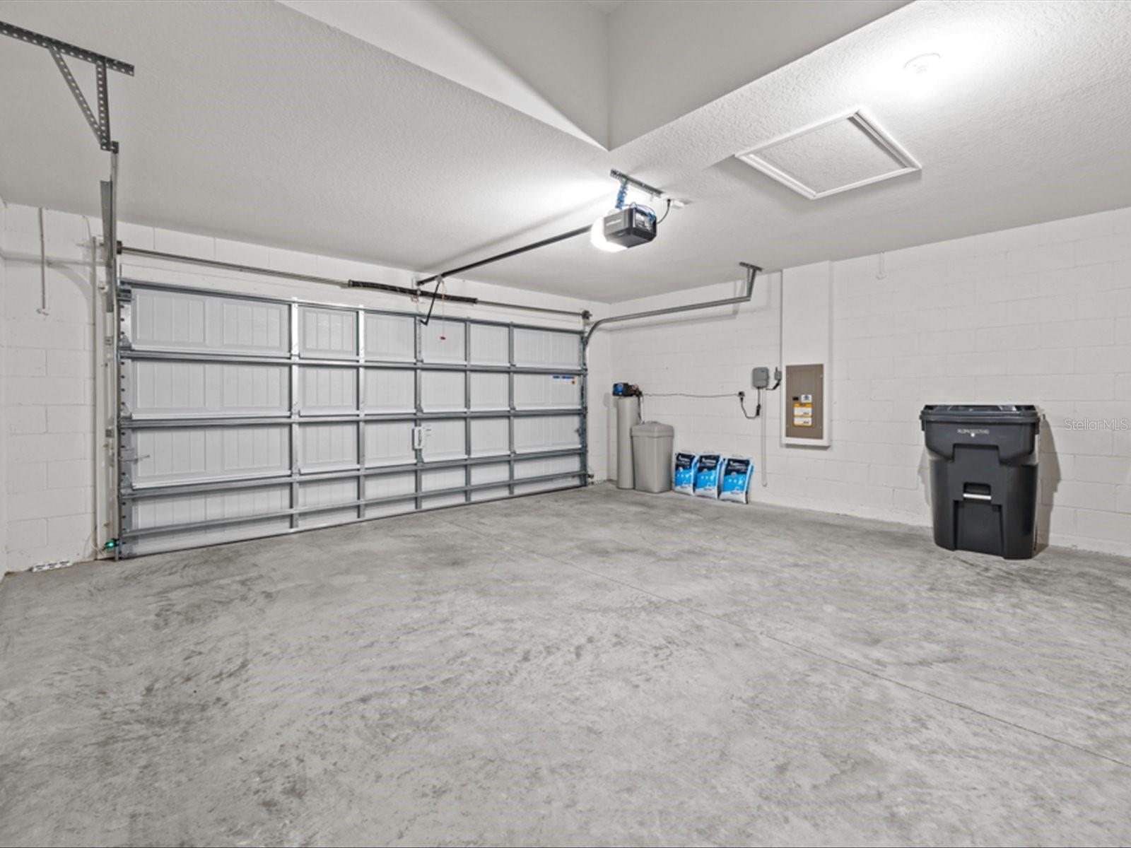 423 RIO GRANDE CT