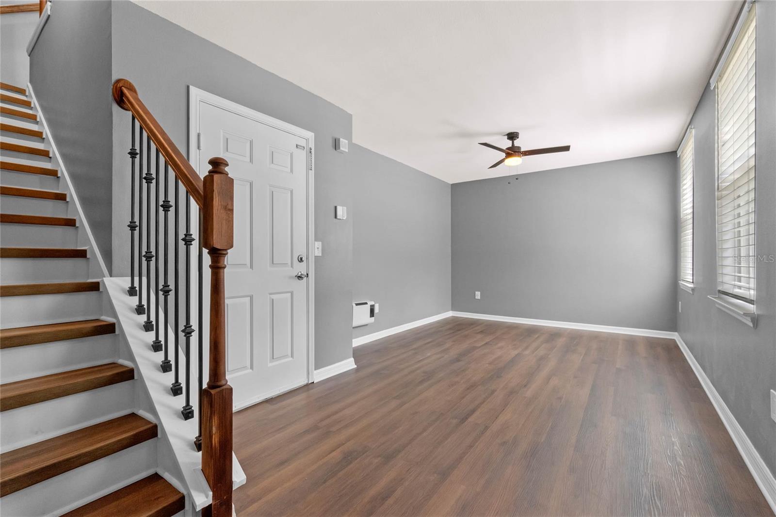 726 CENTERVALE DR