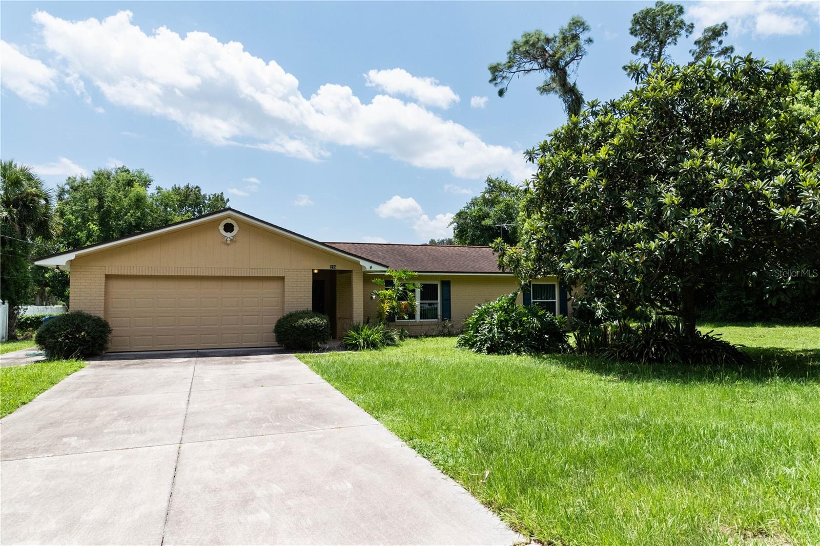 278 HUNTINGTON DR