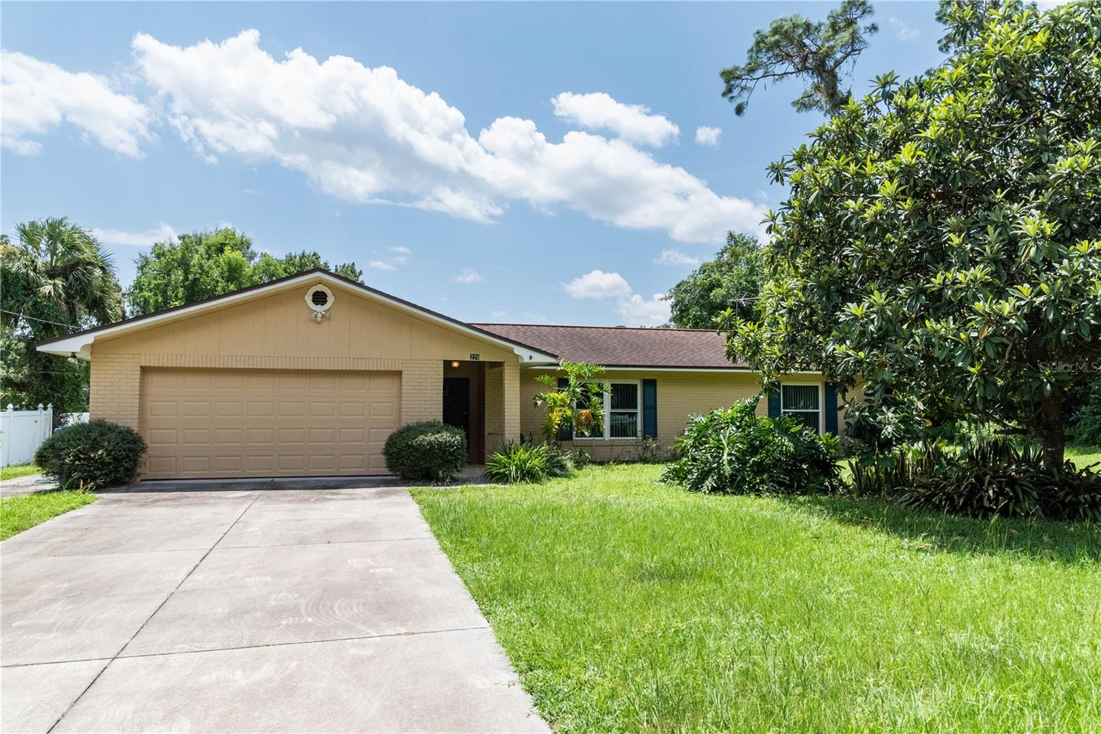 278 HUNTINGTON DR