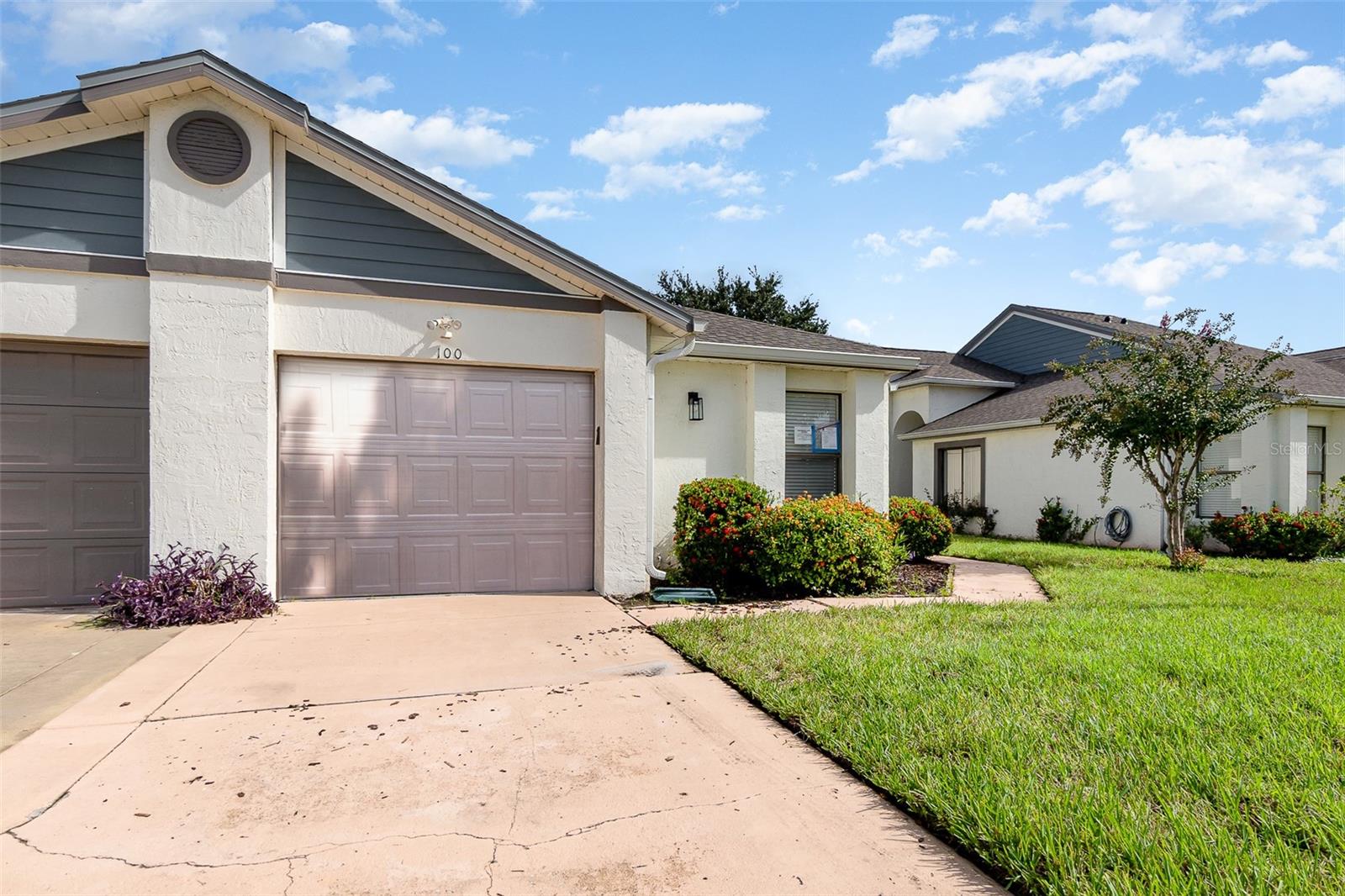 100 LAKEPOINTE CIR