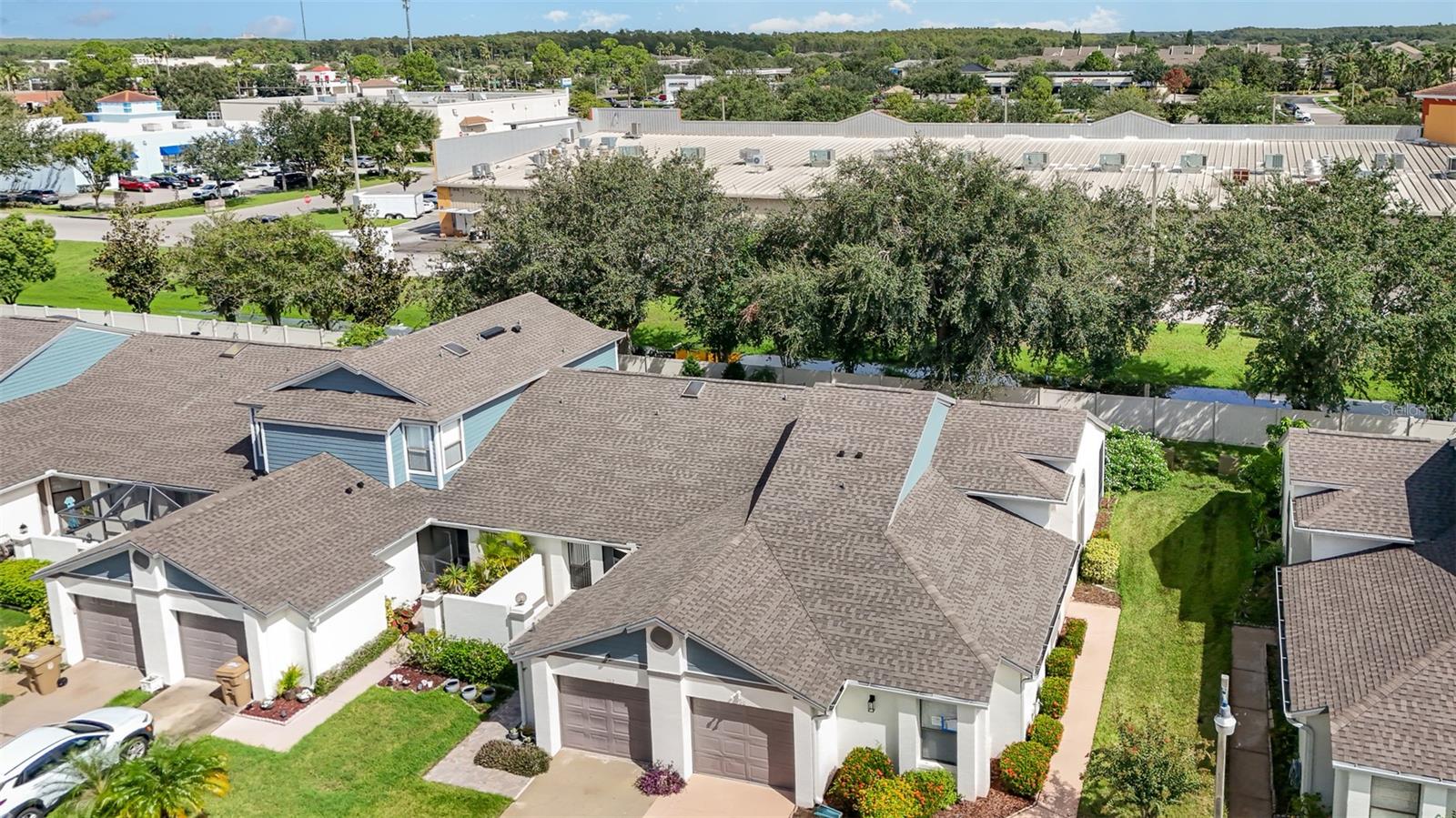 100 LAKEPOINTE CIR