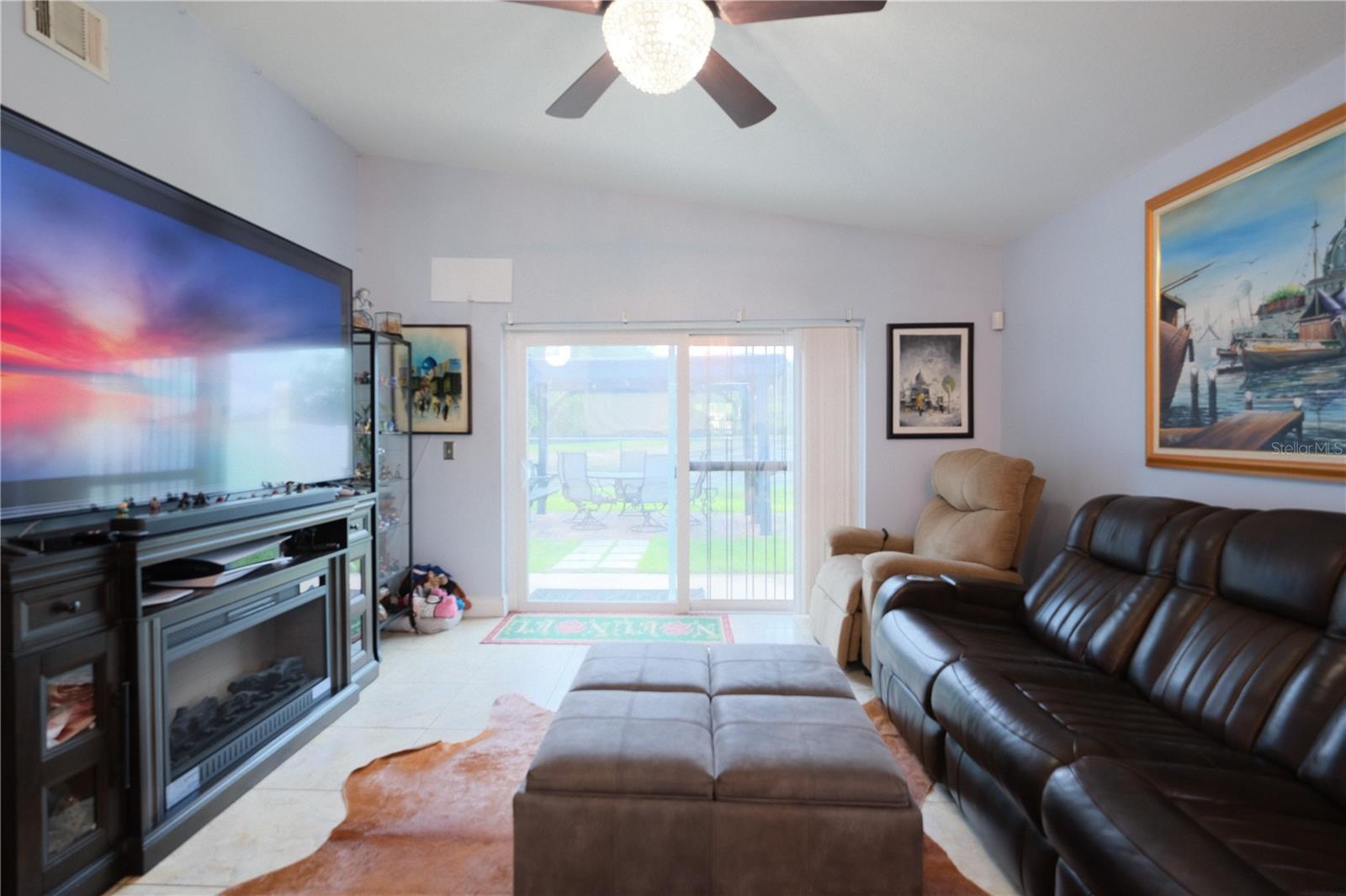 806 VIRGINIA WOODS LN