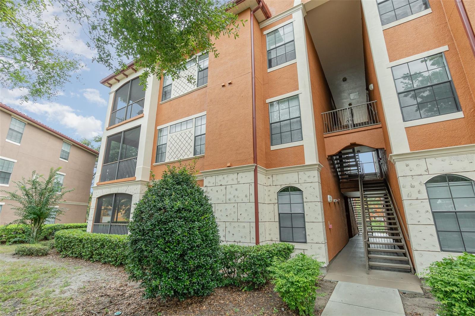 6149 METROWEST BLVD #102