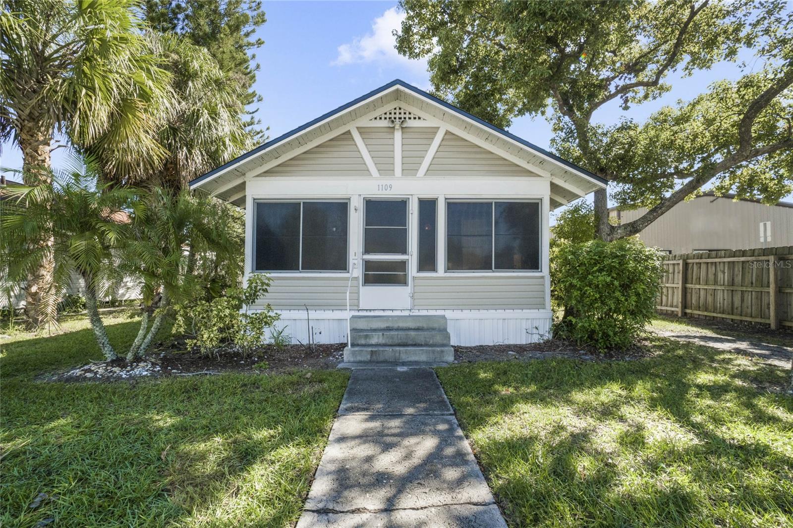 1109 MINNESOTA AVE