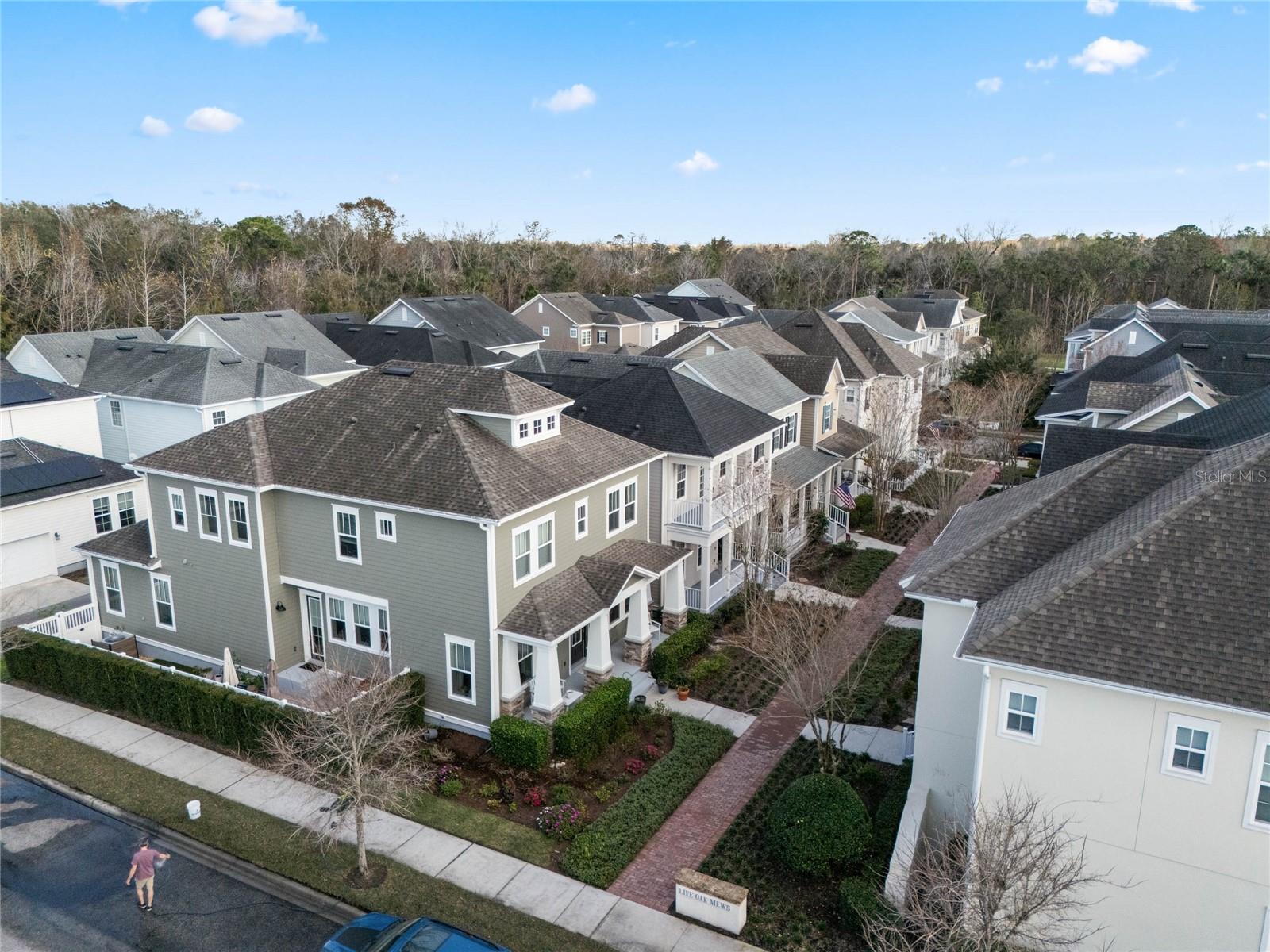 1413 RESOLUTE ST