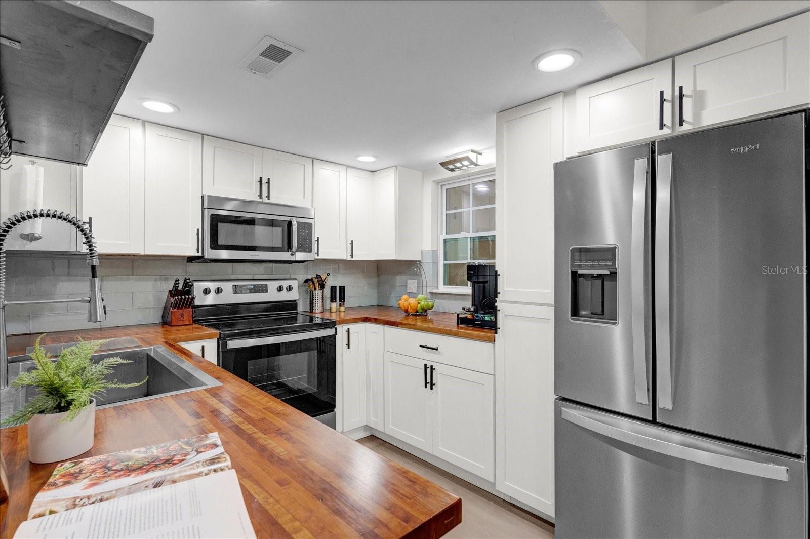 3104 HARRISON AVE #11